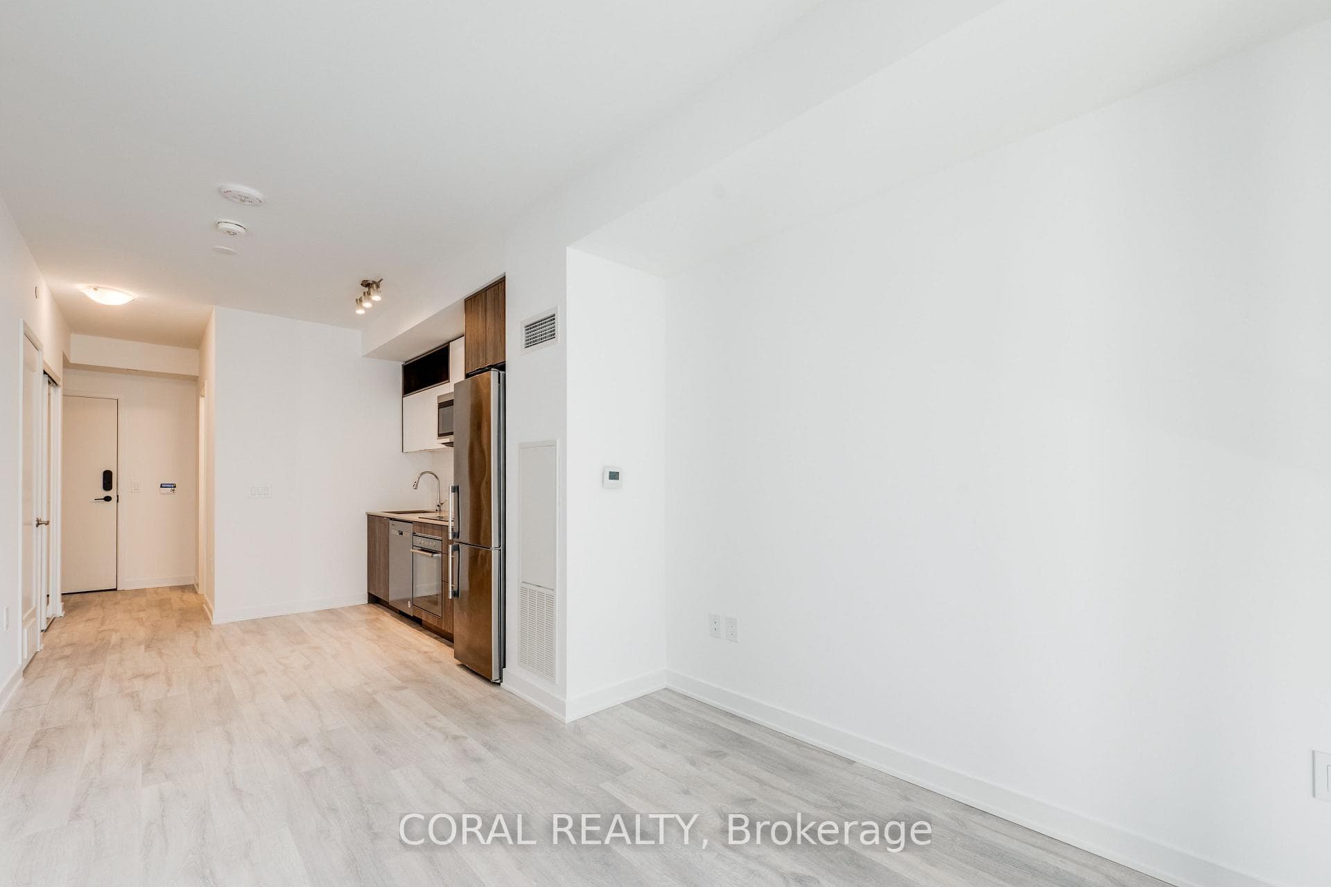 60 PRINCESS Street Unit 347 photo 18