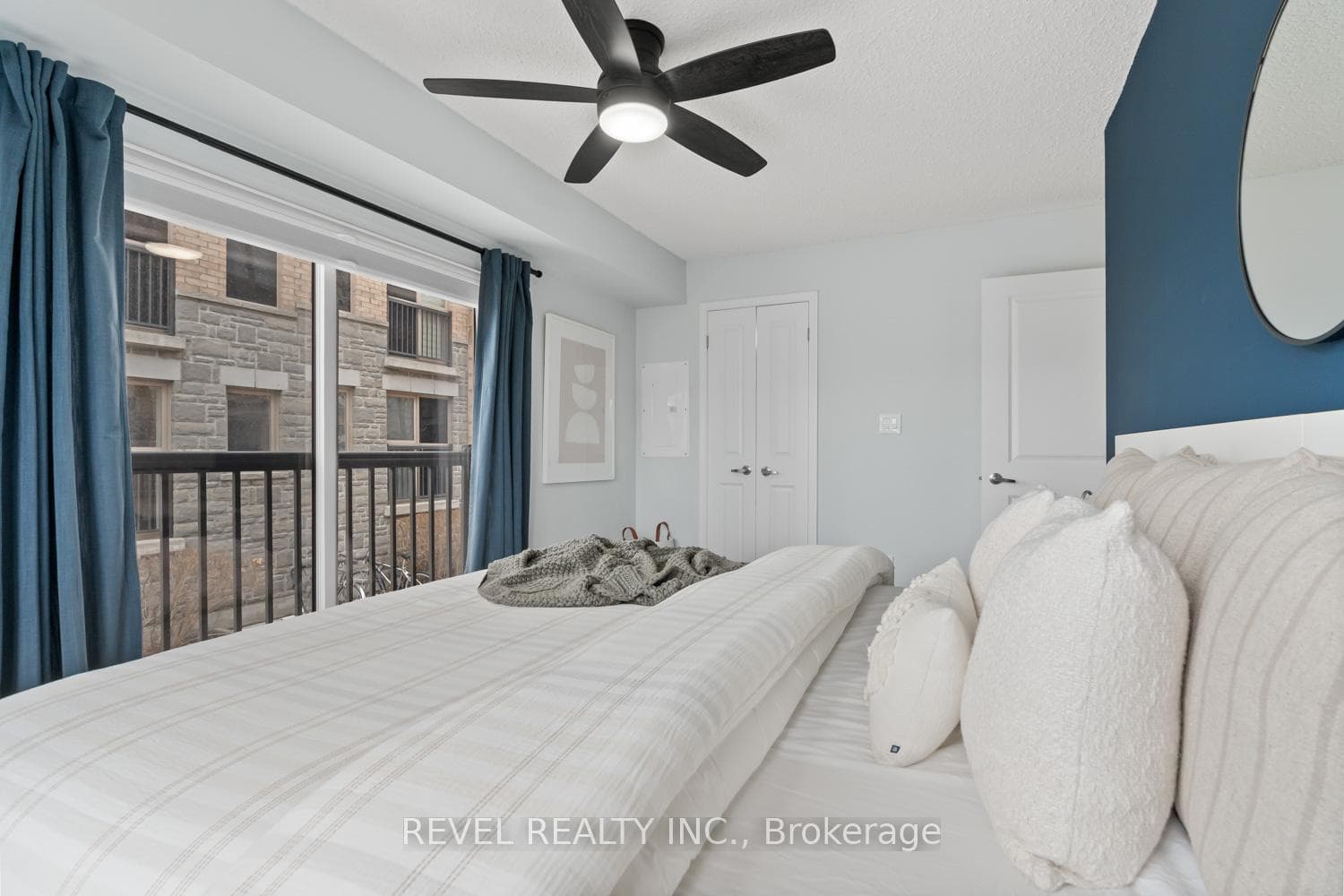 8 Foundry Avenue Unit 157 photo 17