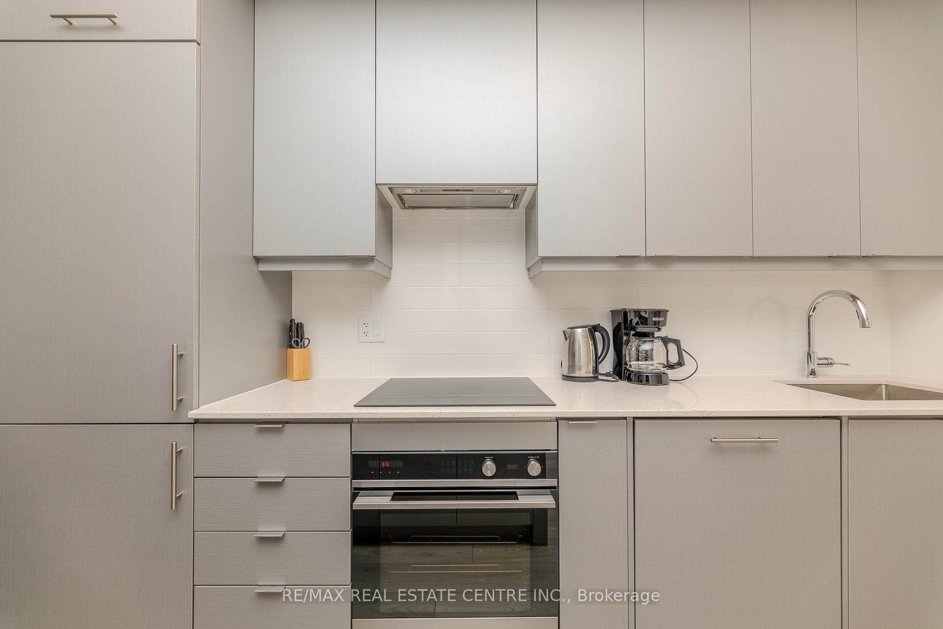 36 Elm Drive Unit 1805 photo 17
