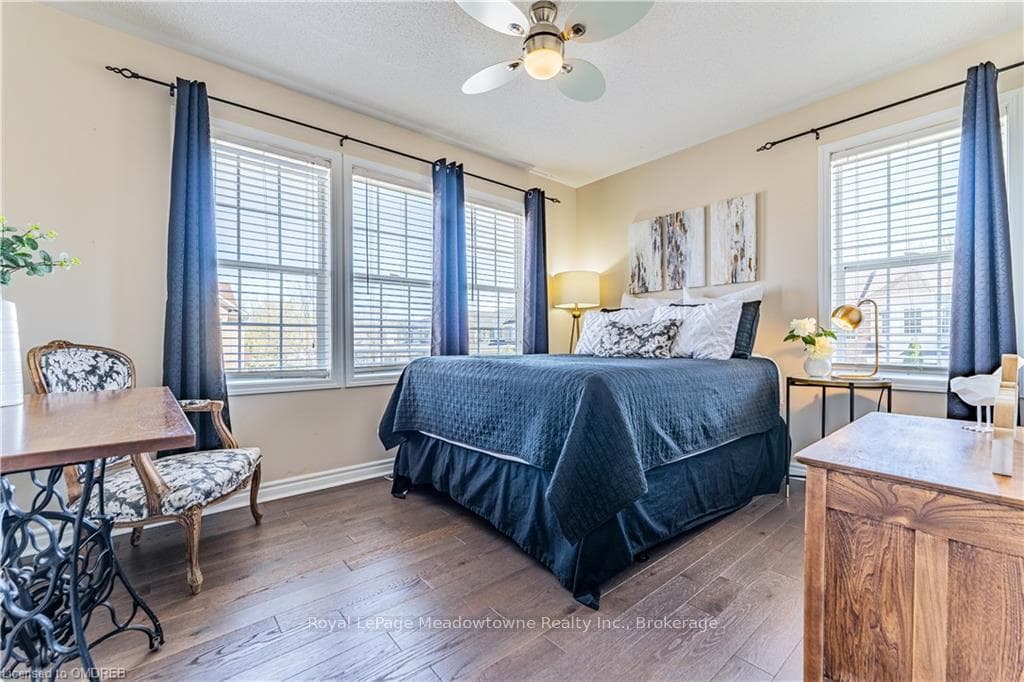 1117 BARCLAY Circle photo 34