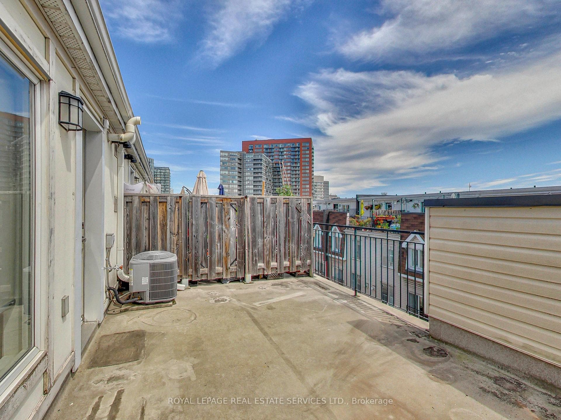 20 Laidlaw Street Unit 1112 photo 24