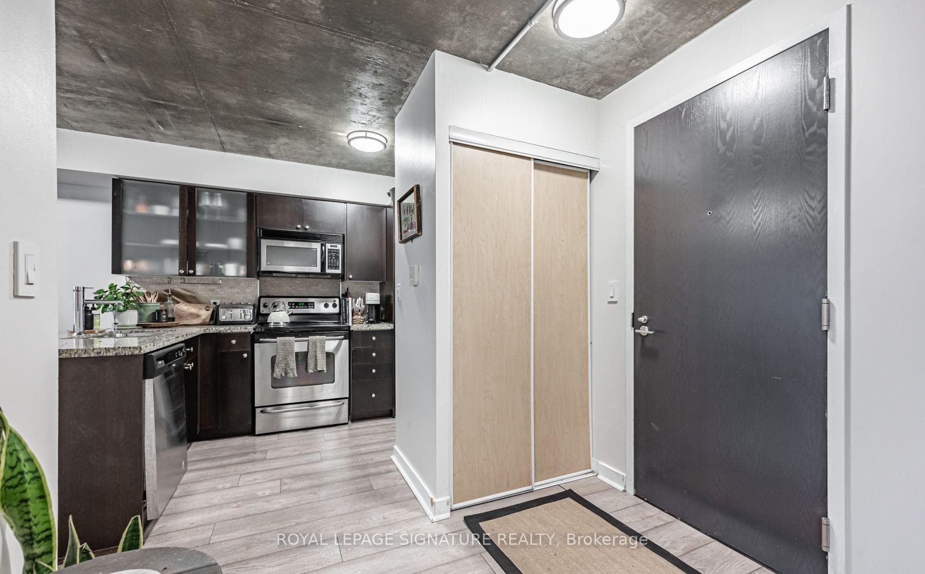 1005 King Street Unit 418 photo 13