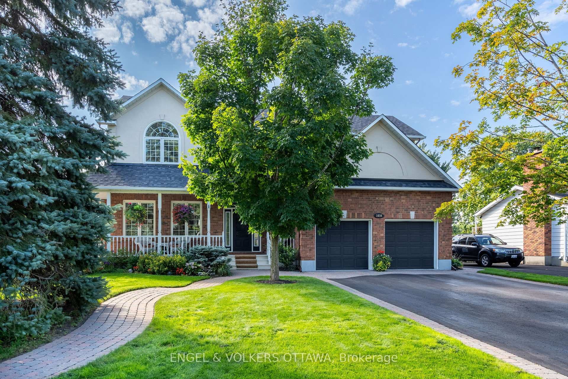 1014 Stormont Street photo 1