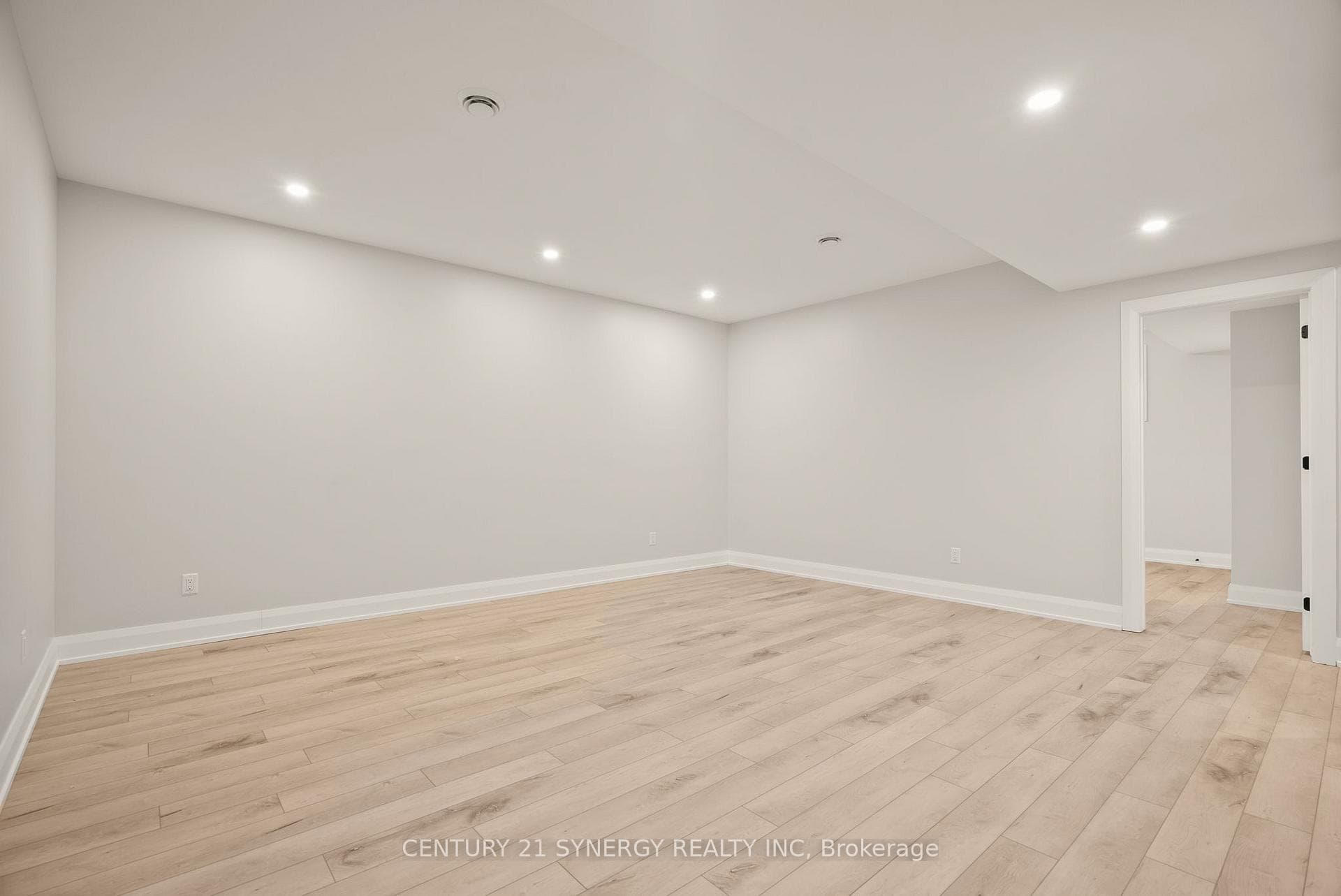 269 CABRELLE Place photo 38