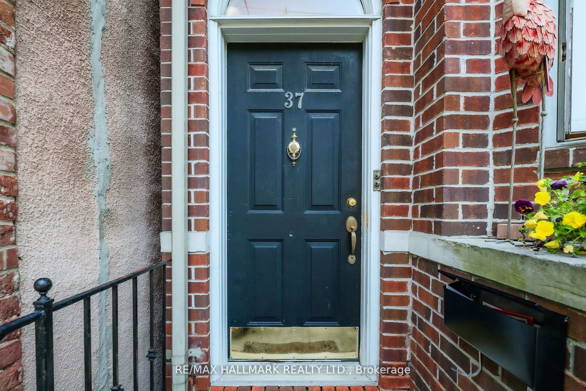 37 West Avenue Unit Upper photo 6