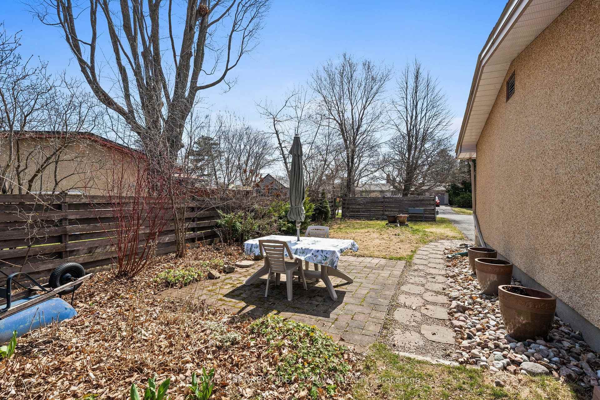 54 Evergreen Drive photo 5