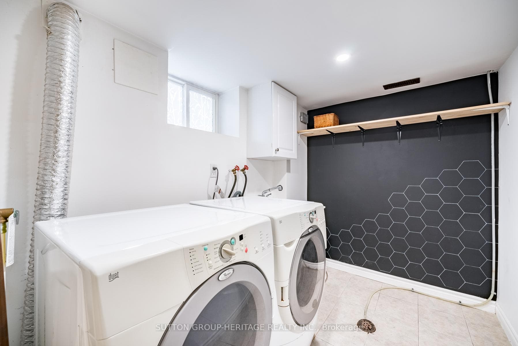 104 Sharpe Street photo 21