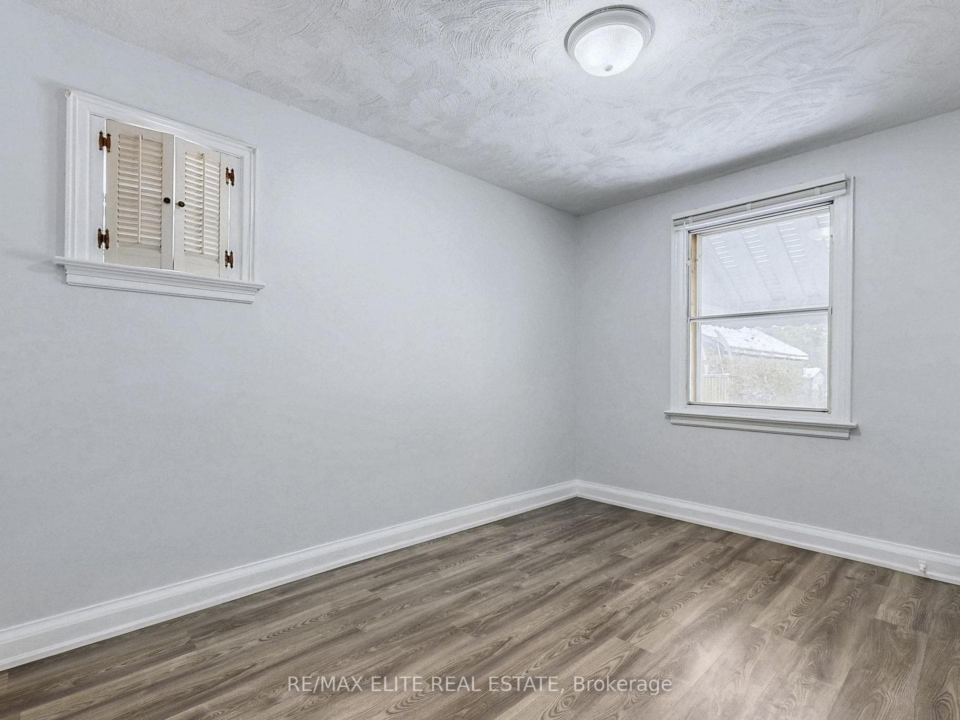 63 St Hubert Avenue photo 17