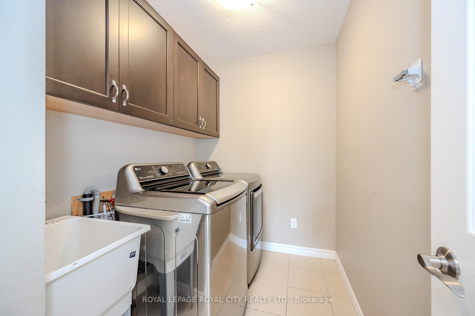 40 Ingram Drive photo 27