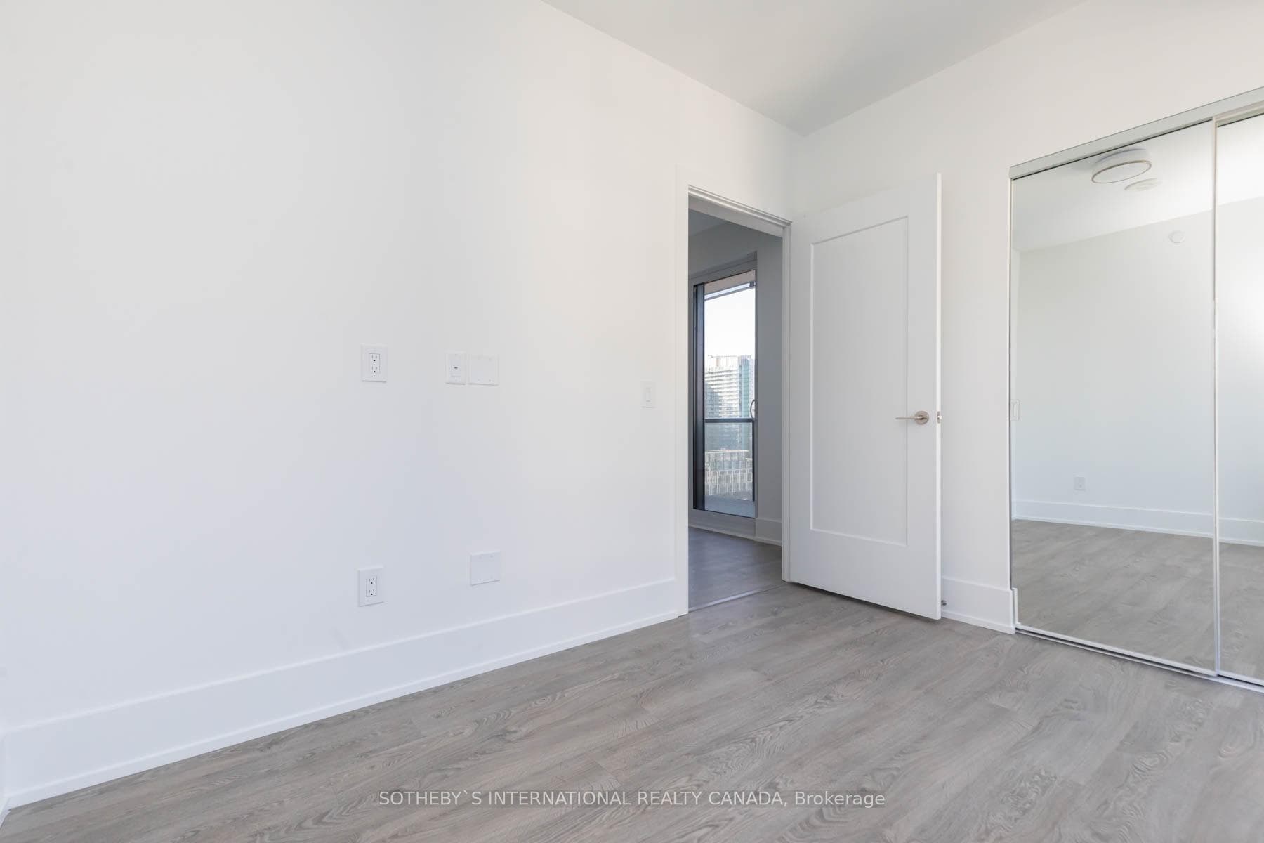480 Front Street Unit 1004 photo 18