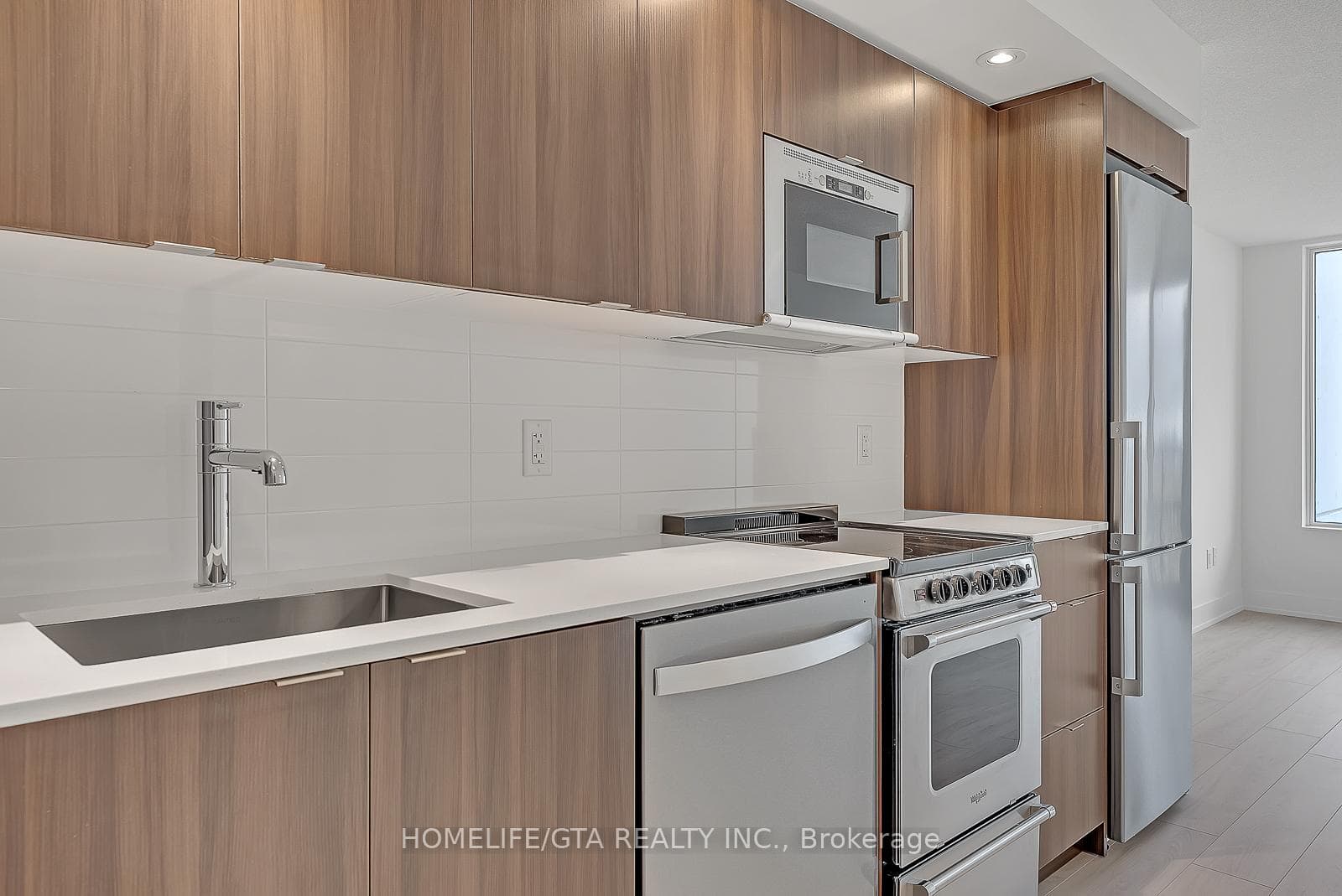 10 Eva Road Unit 2407 photo 9
