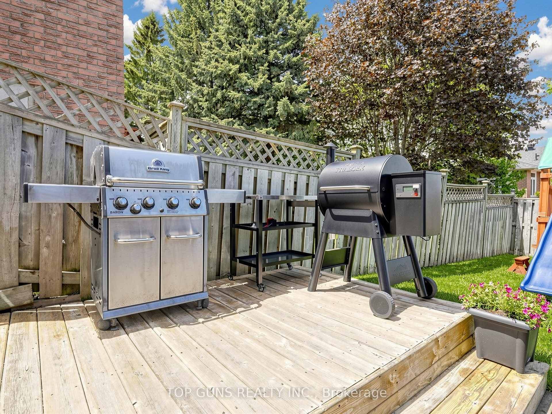 482 Britannia Avenue photo 37