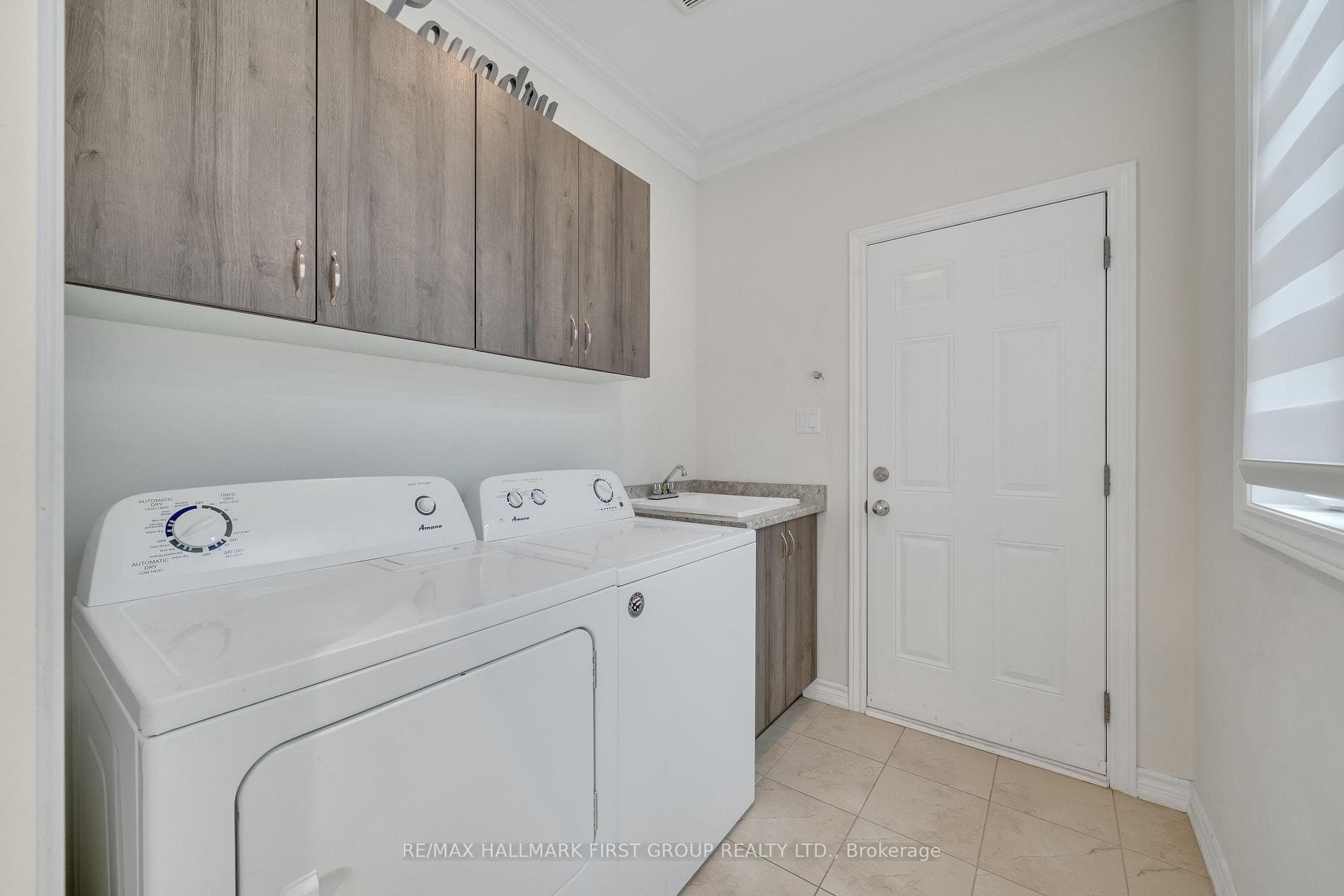 1153 Church Street photo 21