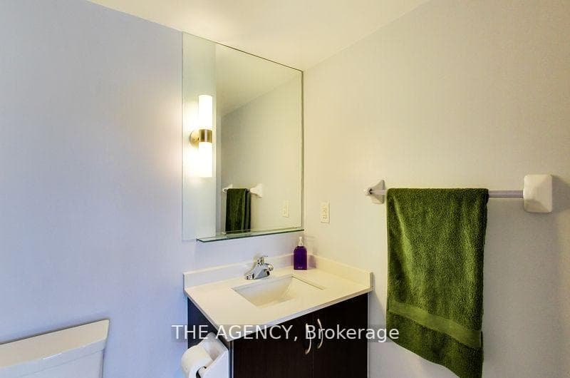 320 Richmond Street Unit 211 photo 13