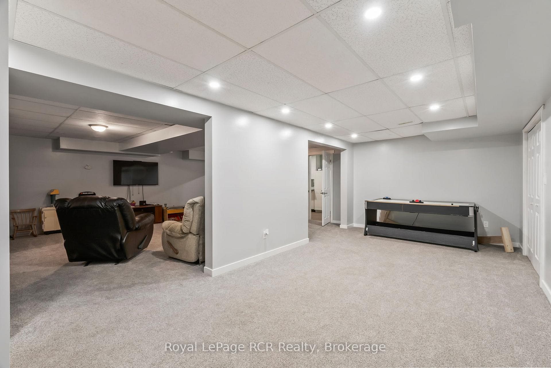 165 Napoleon Street photo 33
