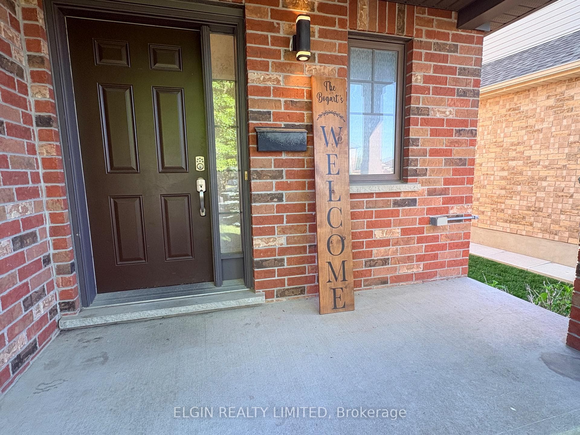44 Peach Tree Boulevard photo 3
