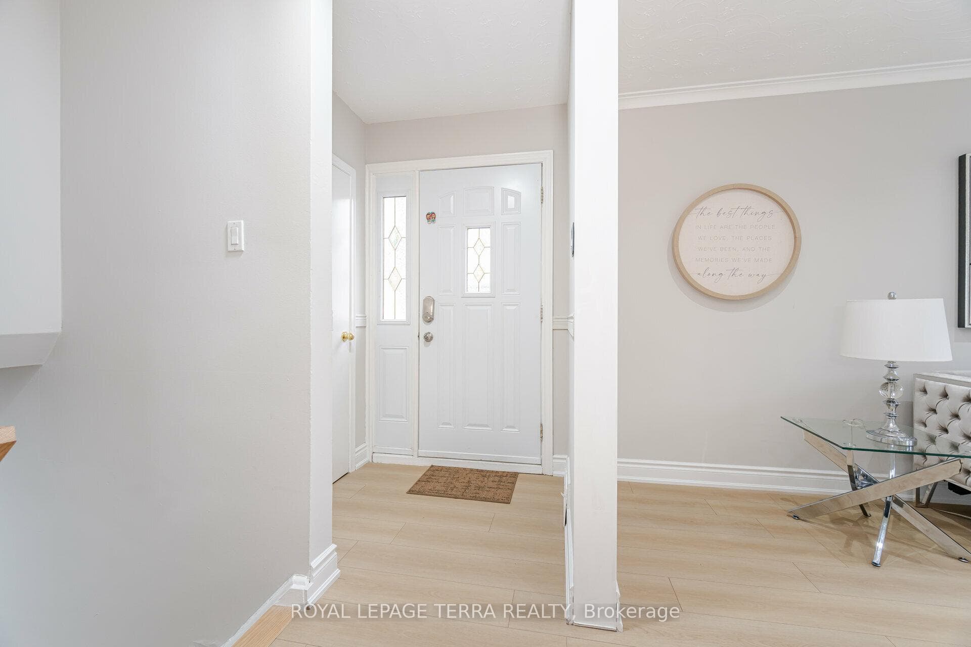 114 Milford Haven Drive photo 3