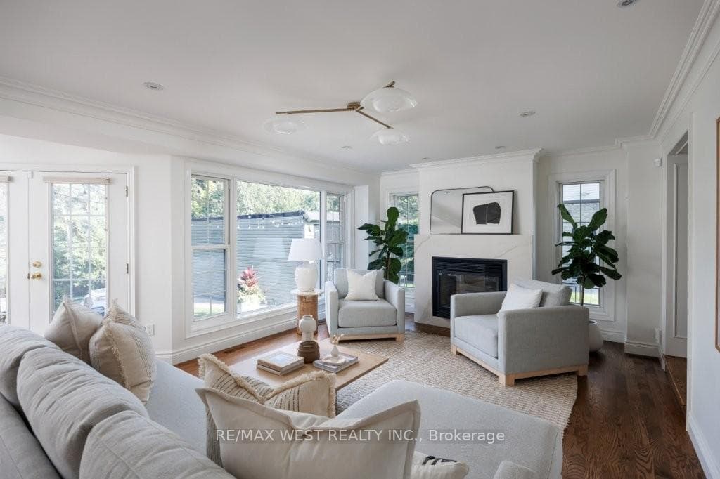 207 Ellis Avenue photo 17
