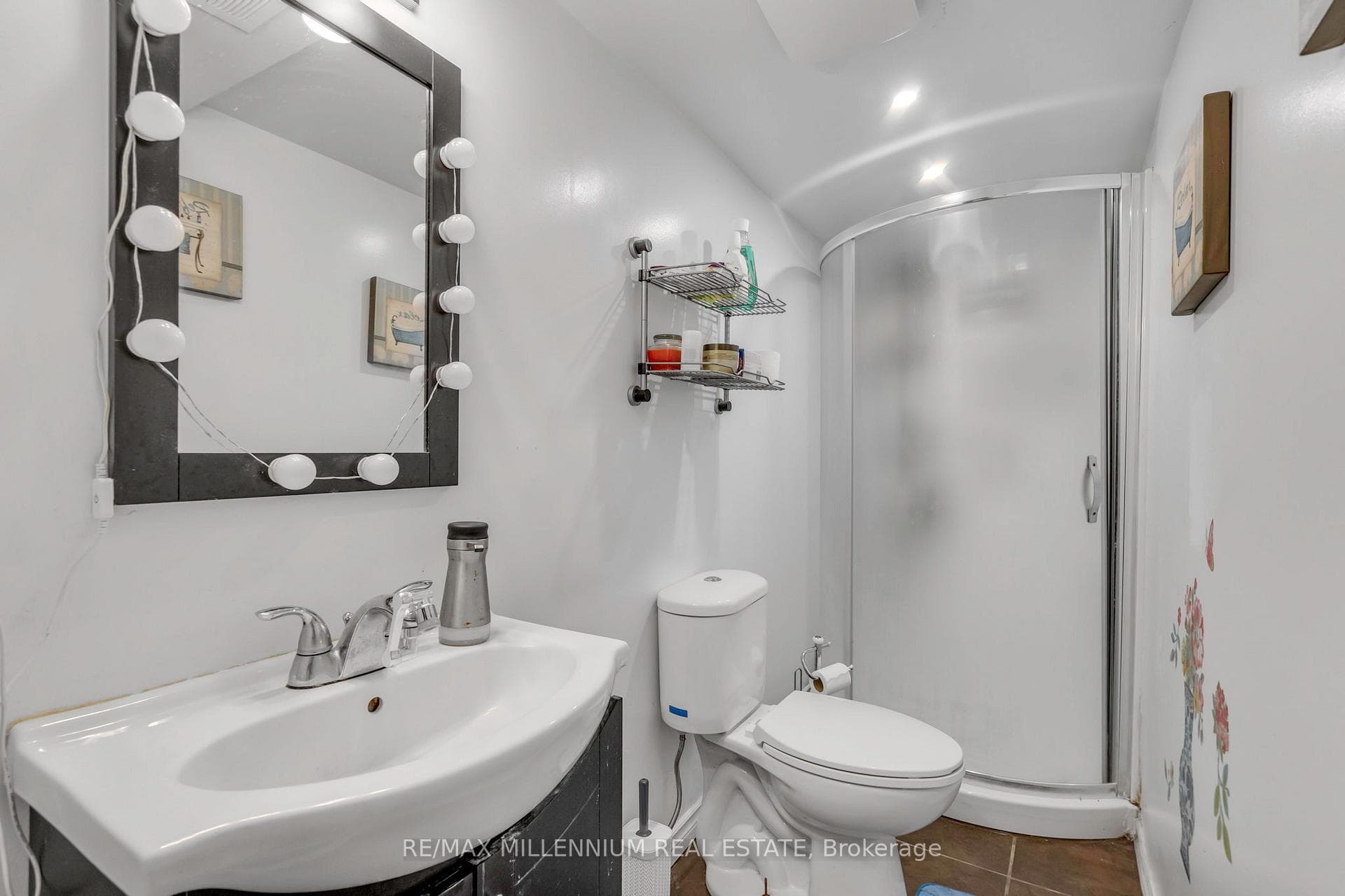 98 Falconer Drive Unit 76 photo 24