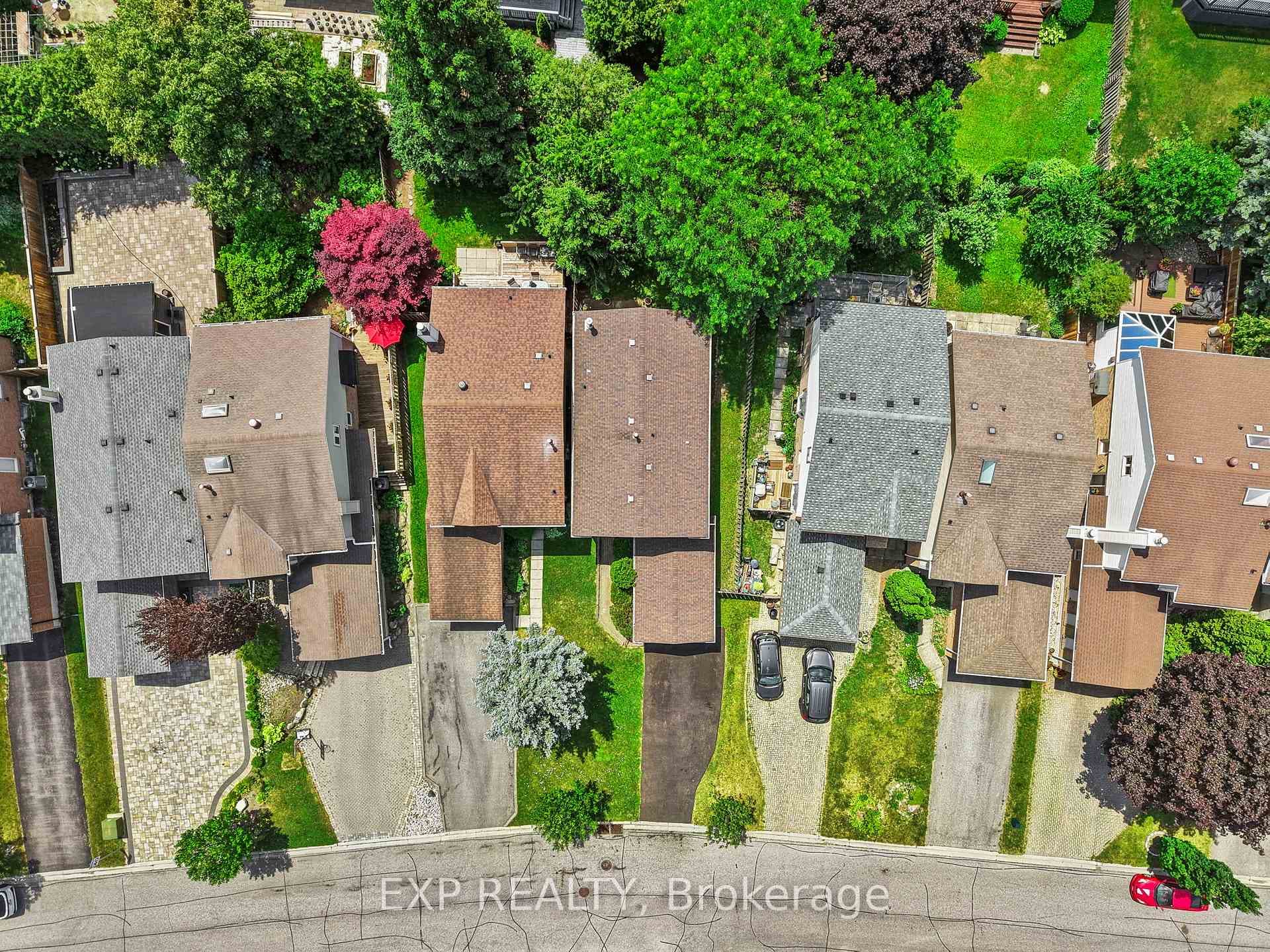 25 Lilac Avenue photo 45