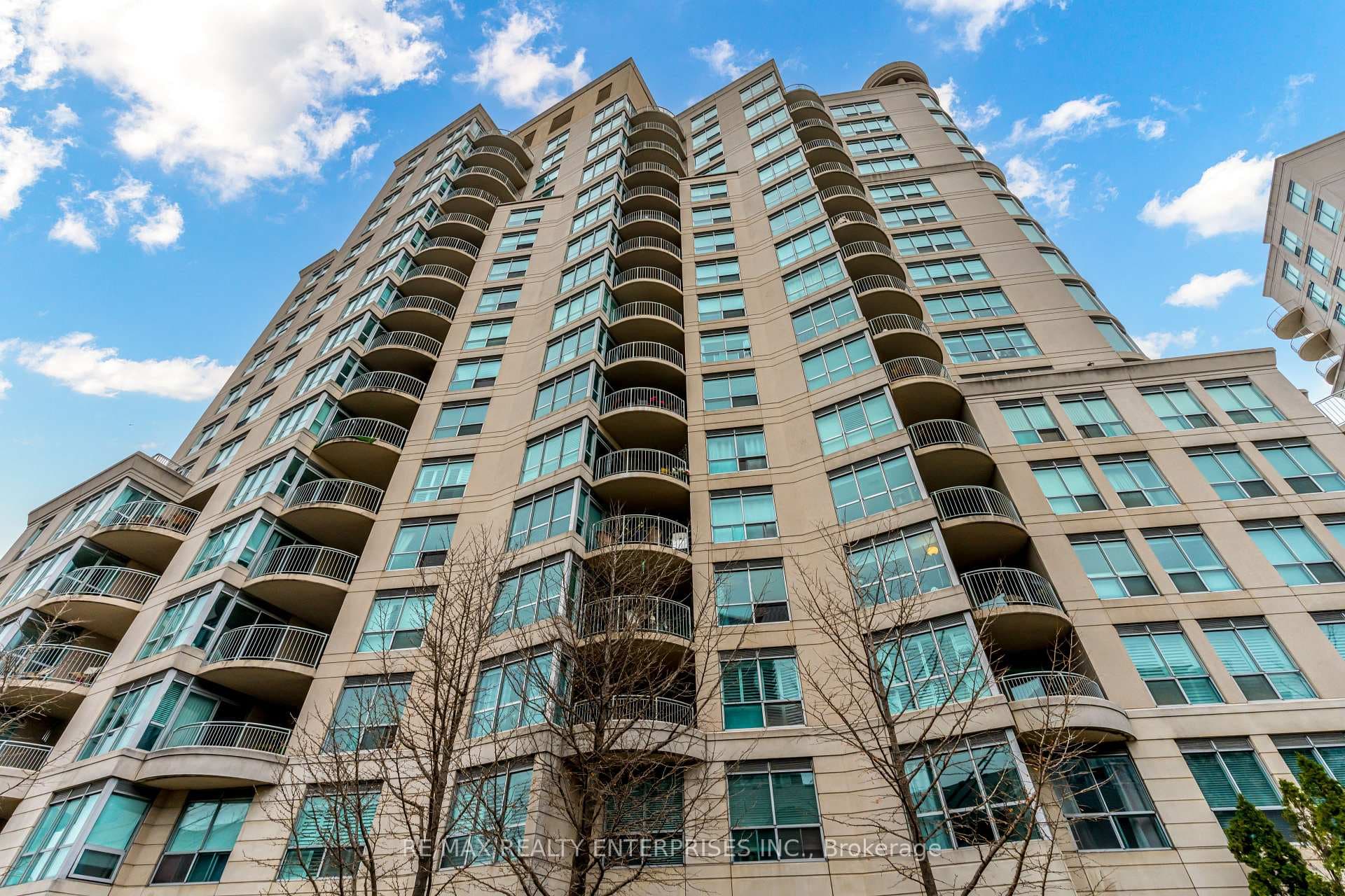 2111 Lake Shore Road Unit 520 photo 1