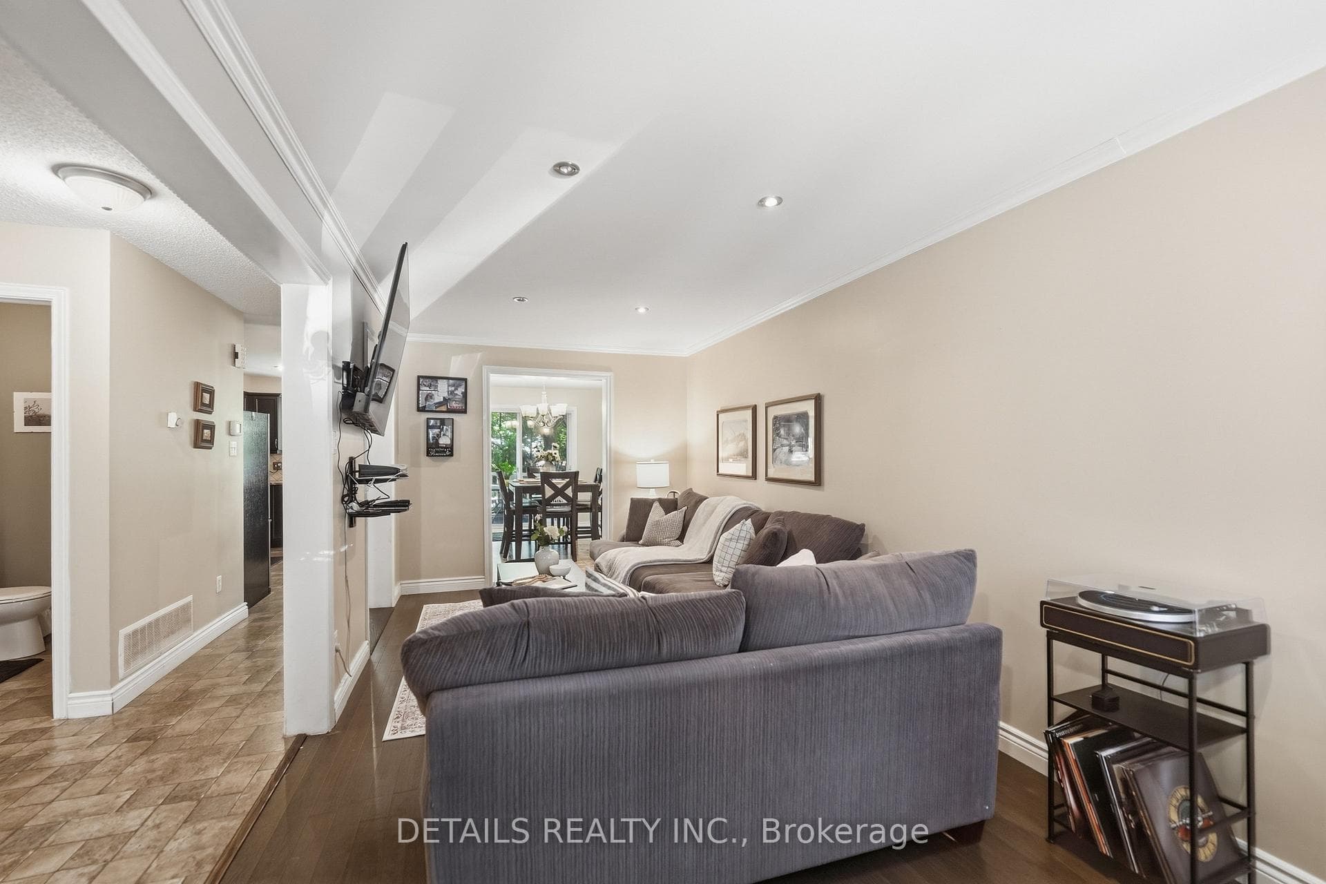 24 Southport Drive photo 8