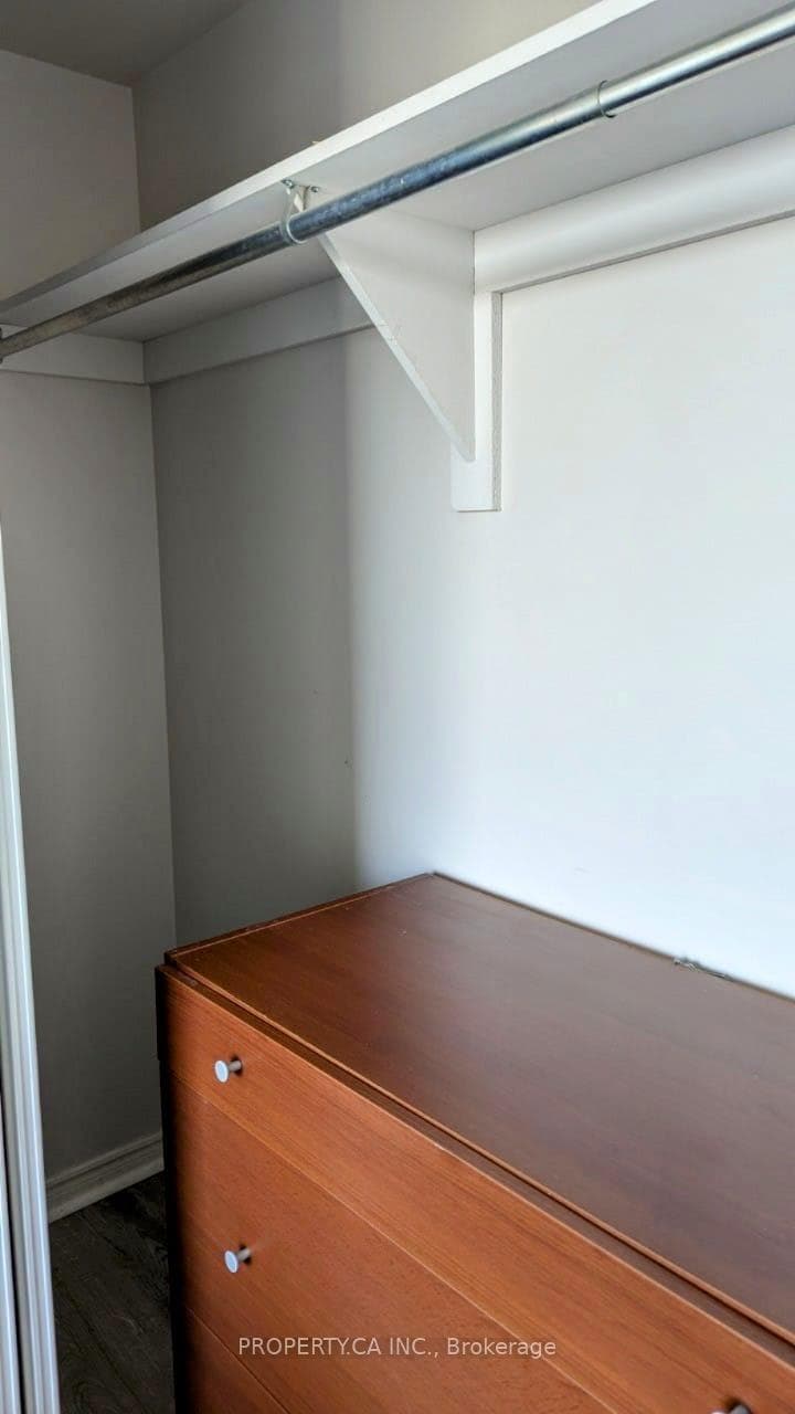 35 Empress Avenue Unit PH205 photo 12