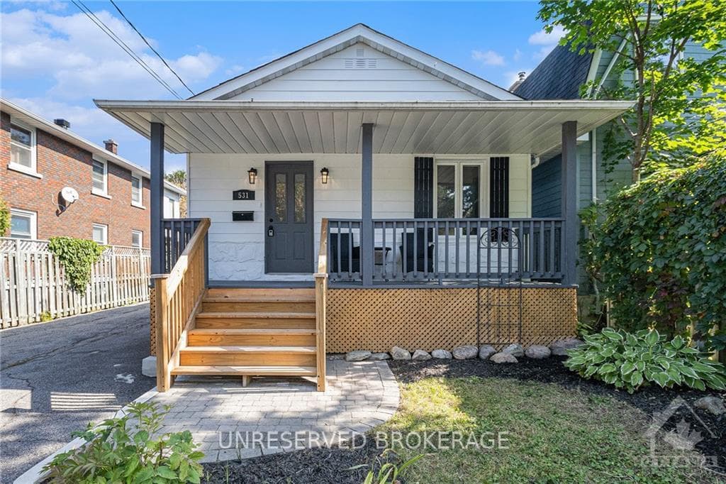 531 LADEROUTE Avenue photo 1