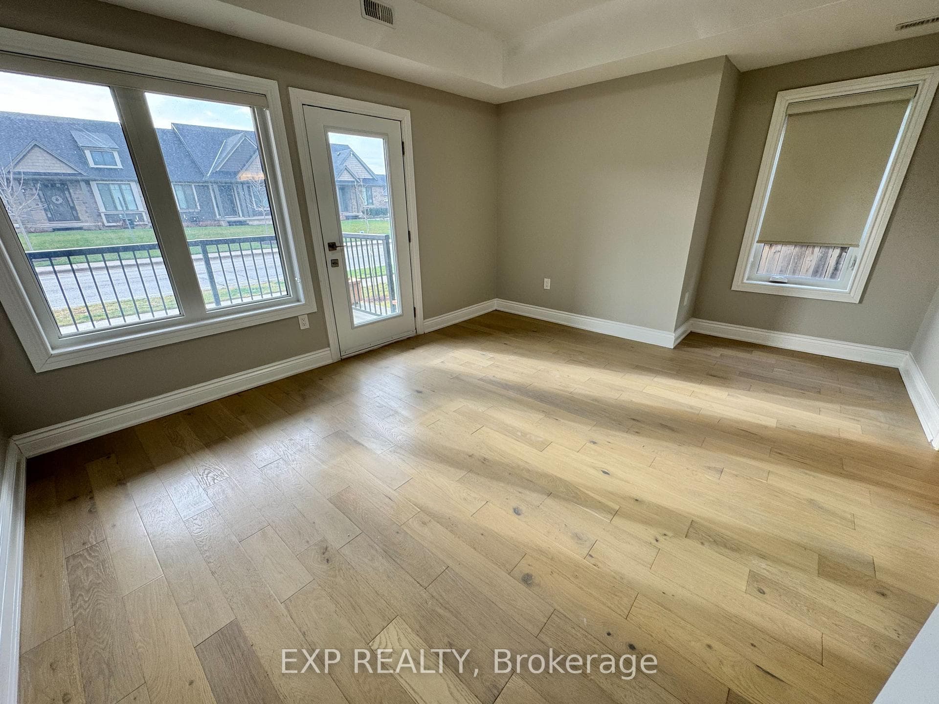 163 Port Robinson Road Unit 305 photo 5