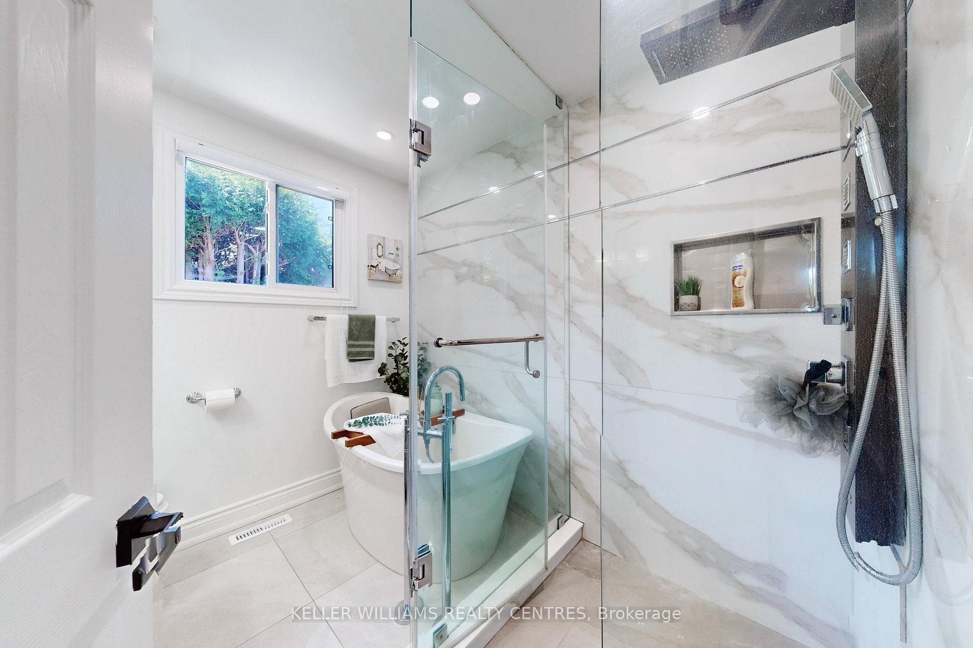 63 Townsend Avenue photo 16