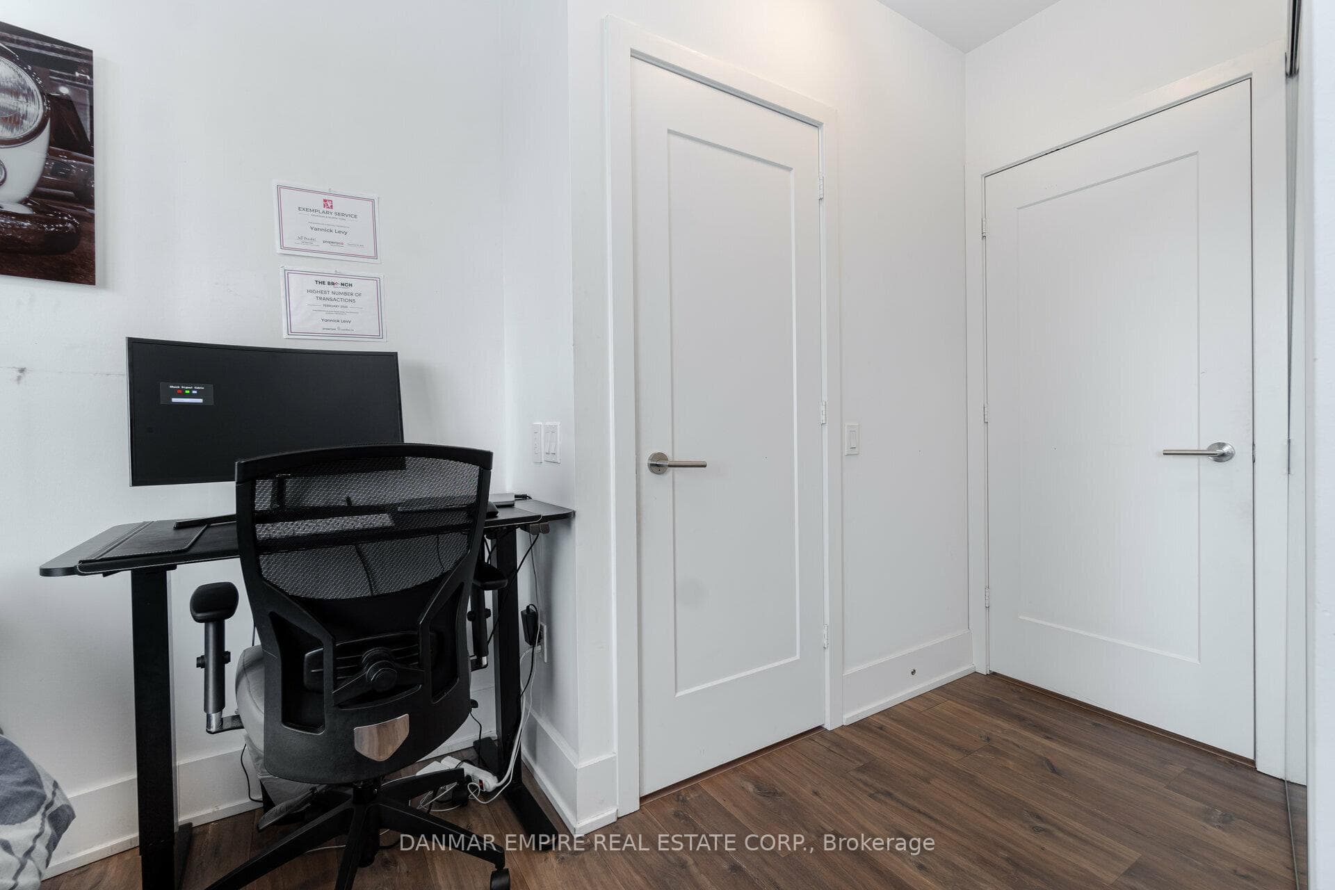 10 York Street Unit 5210 photo 25