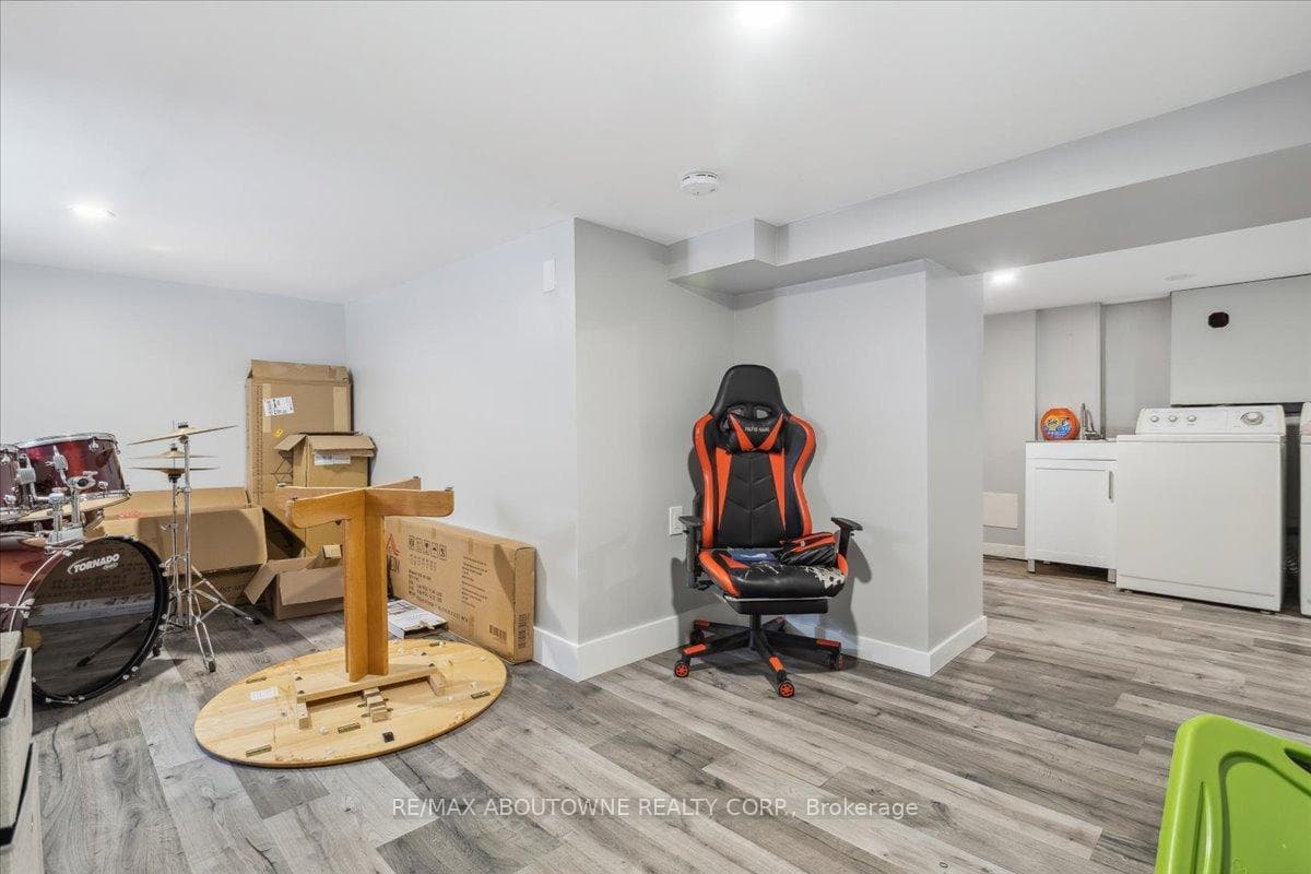 26 Vine Street photo 39