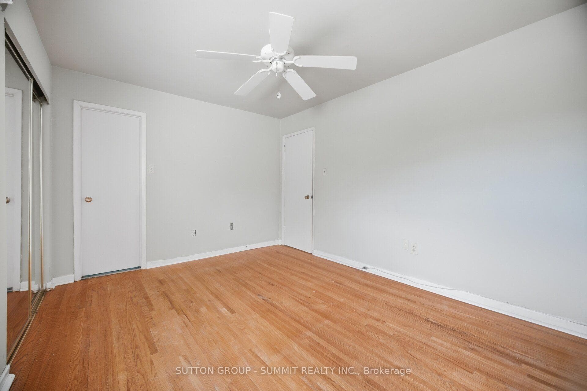 667 Green Meadow Crescent photo 27