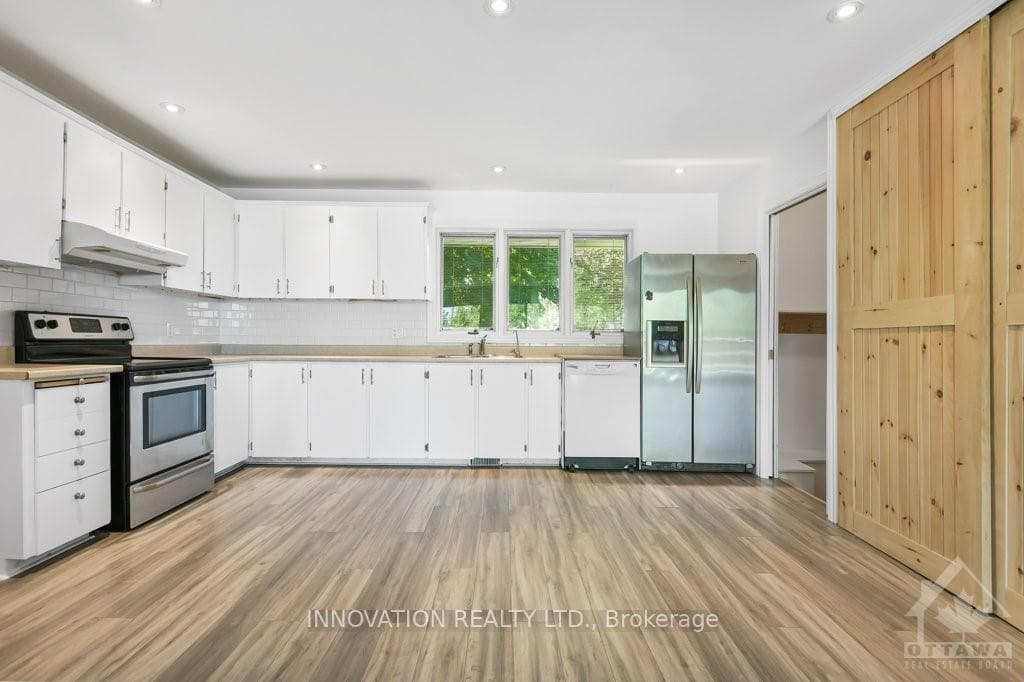 4120 DUNROBIN Road photo 5