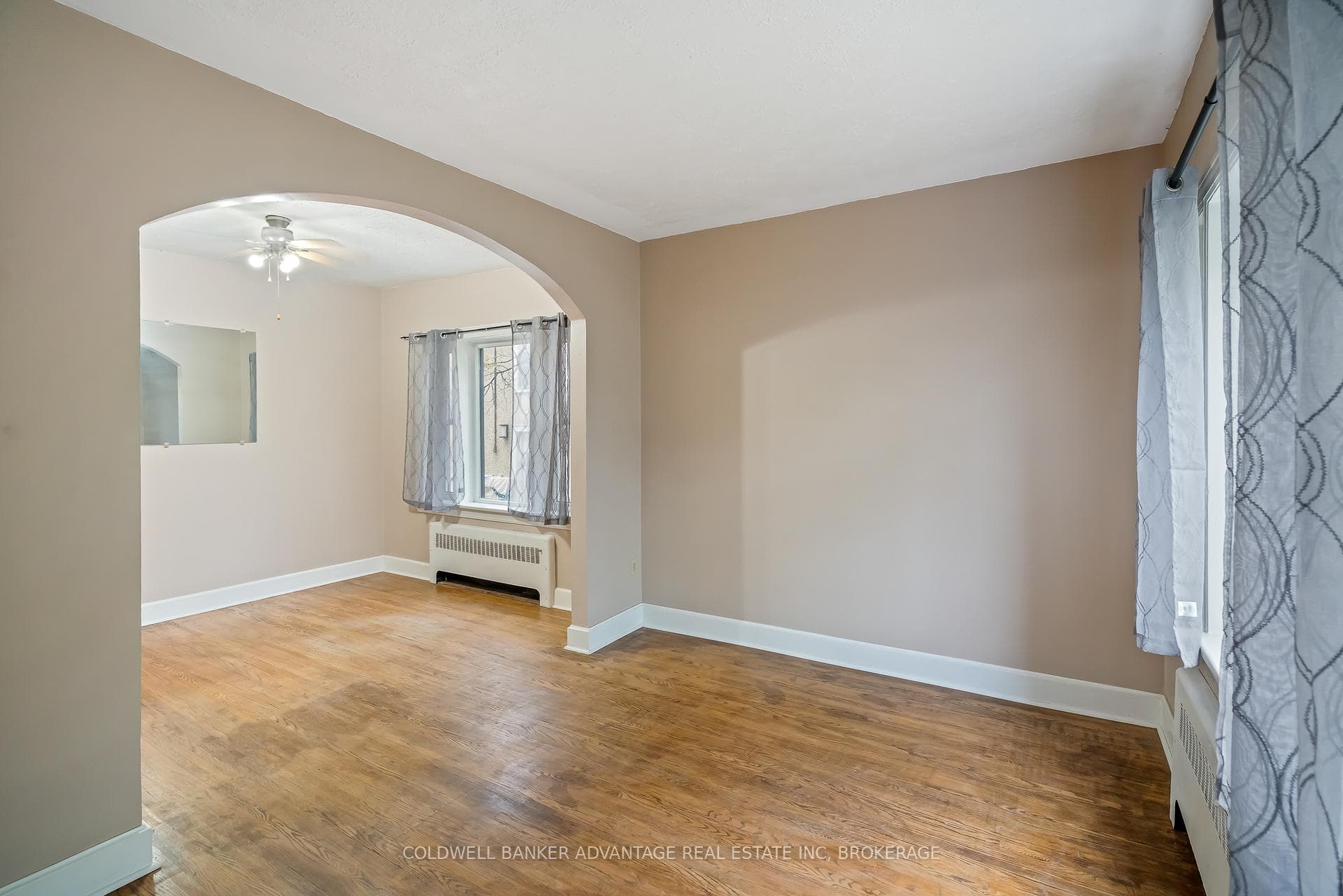 257 Niagara Street photo 33