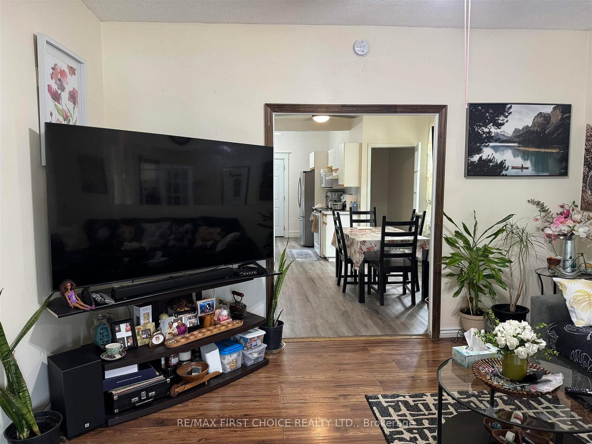 264 Amelia Street photo 7