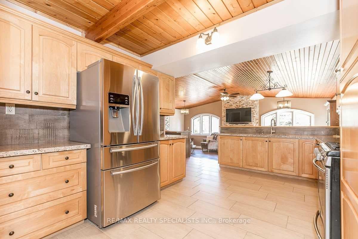 14375 Kennedy Road photo 10