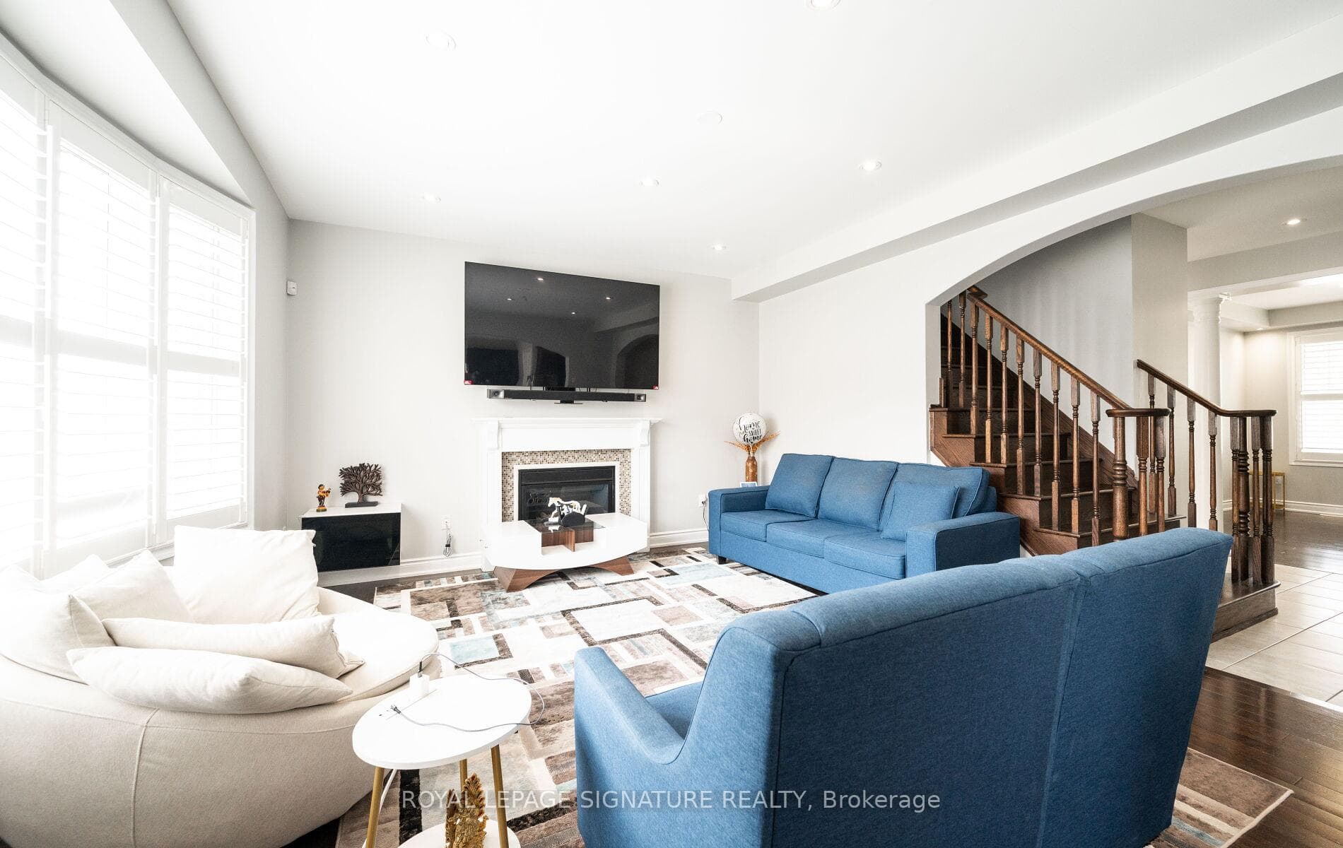 1071 Syndenham Lane photo 8