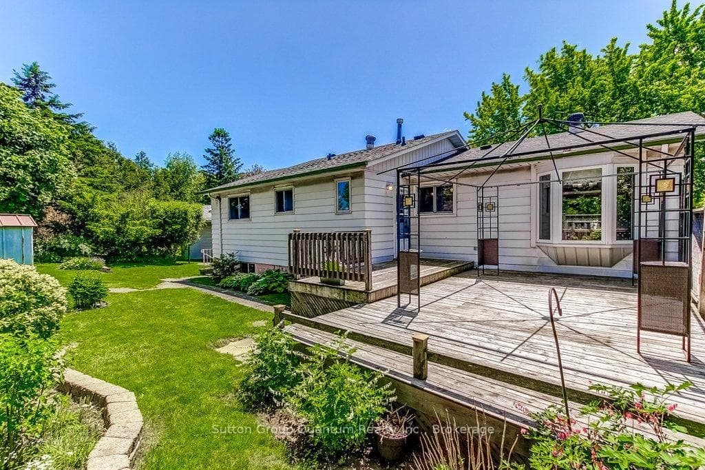 70 Graystone Drive photo 42
