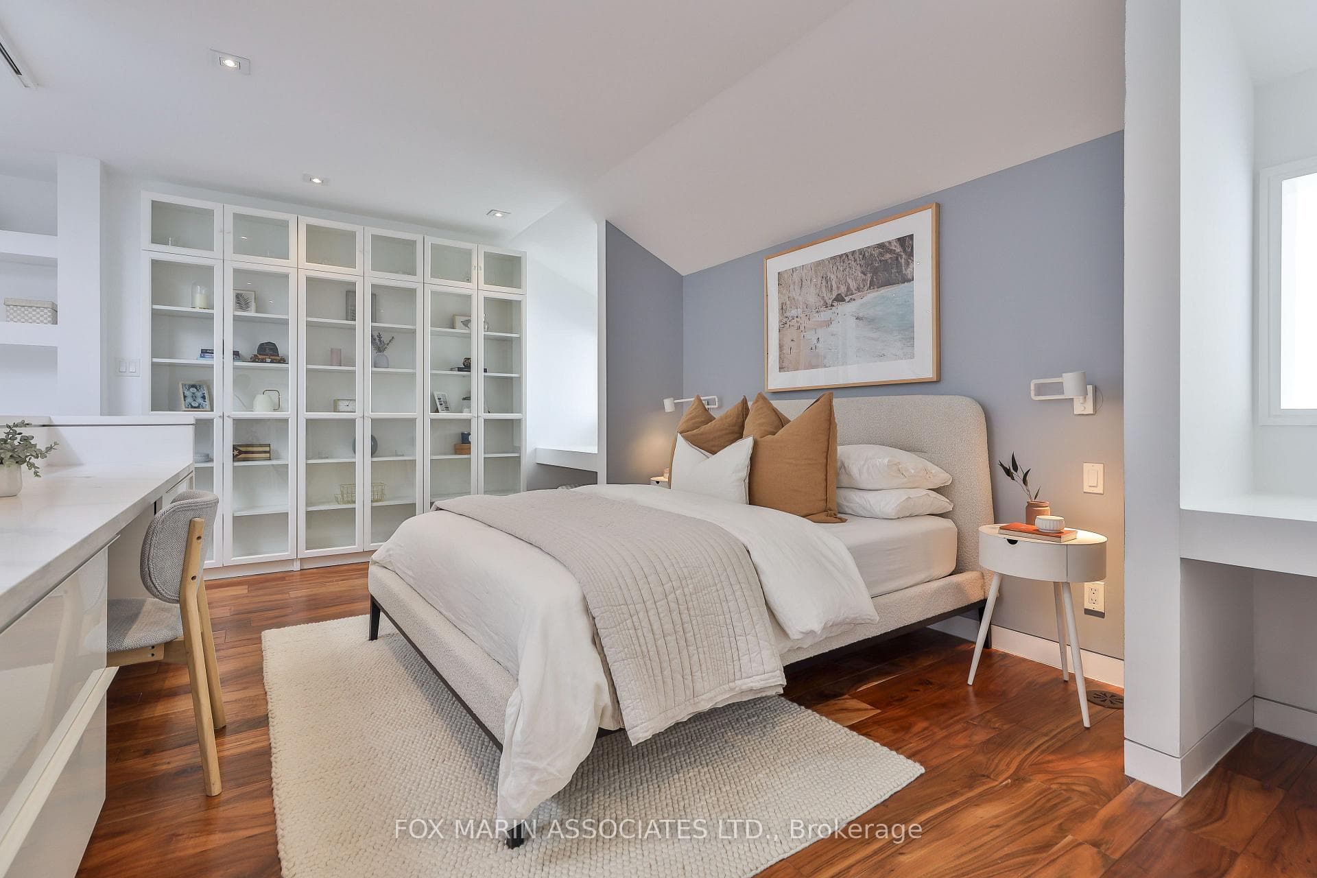 16 Laurel Avenue photo 27