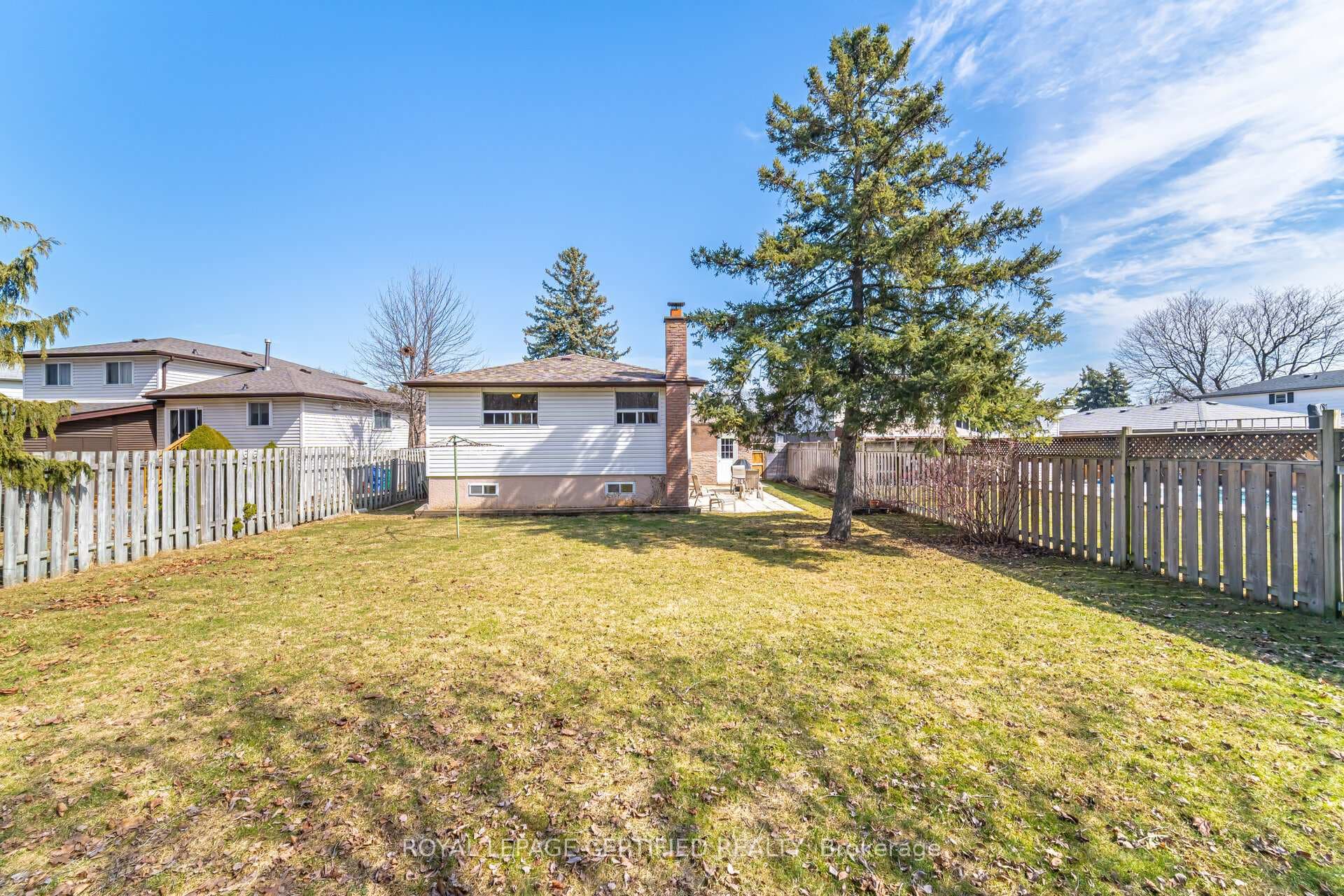 12 Grovetree Place photo 34