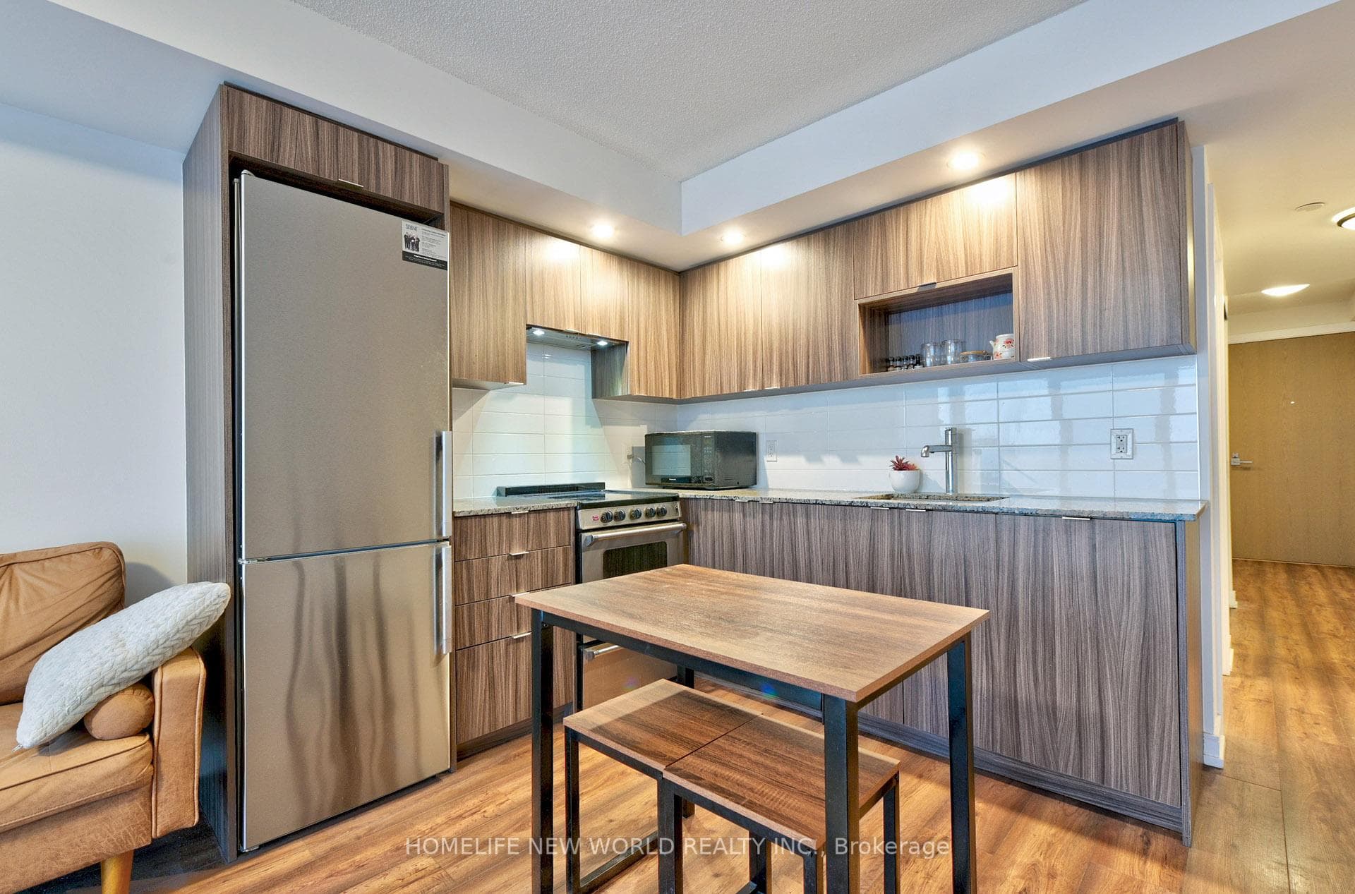 225 Village Green Square Unit 1510 photo 12