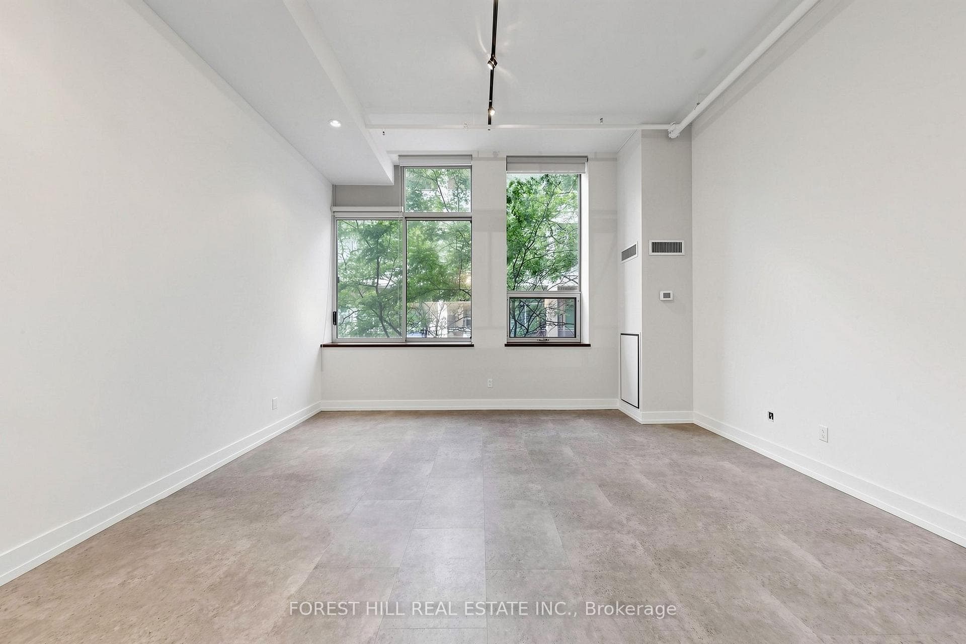 21 Nassau Street Unit 301 photo 20