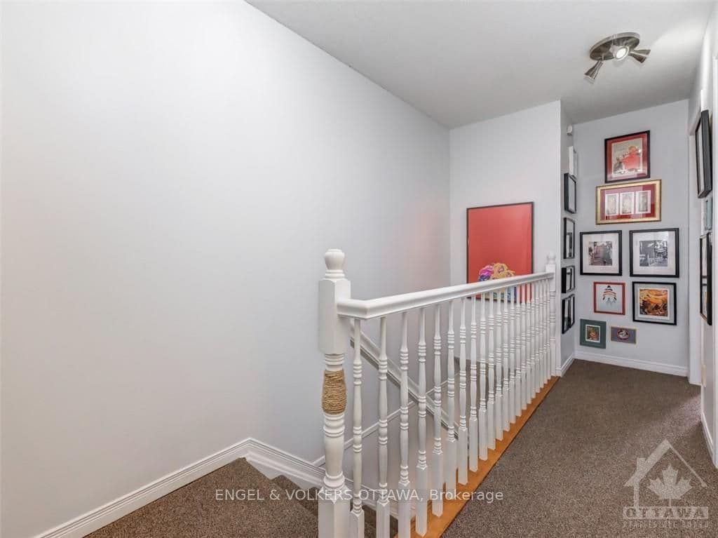 204 BRISTON photo 23