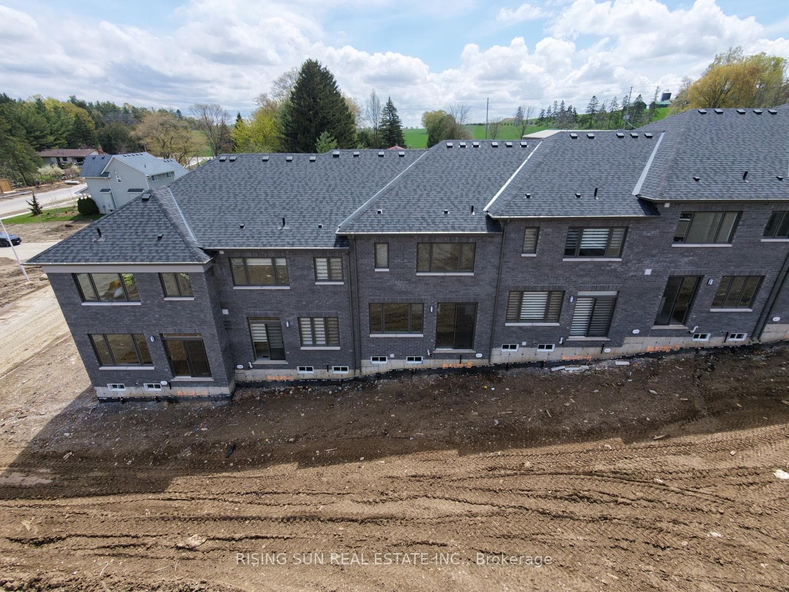 495 Jack Wilford Way photo 17