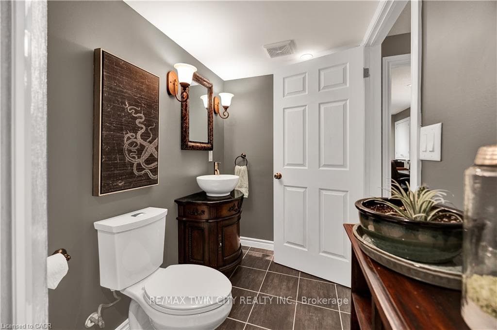 835 Brandenburg Boulevard photo 37