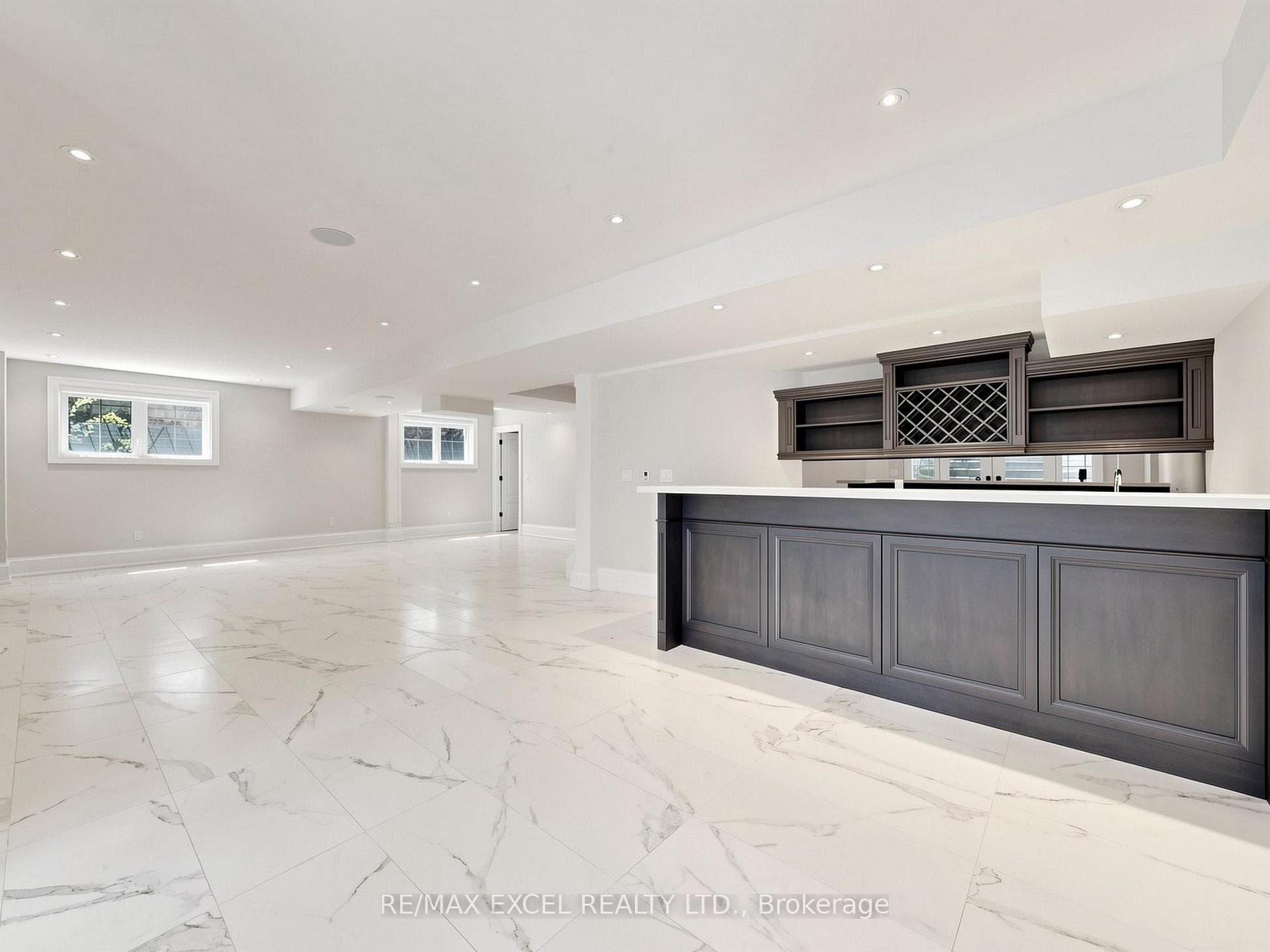 64 SUMMERFELDT Crescent photo 43
