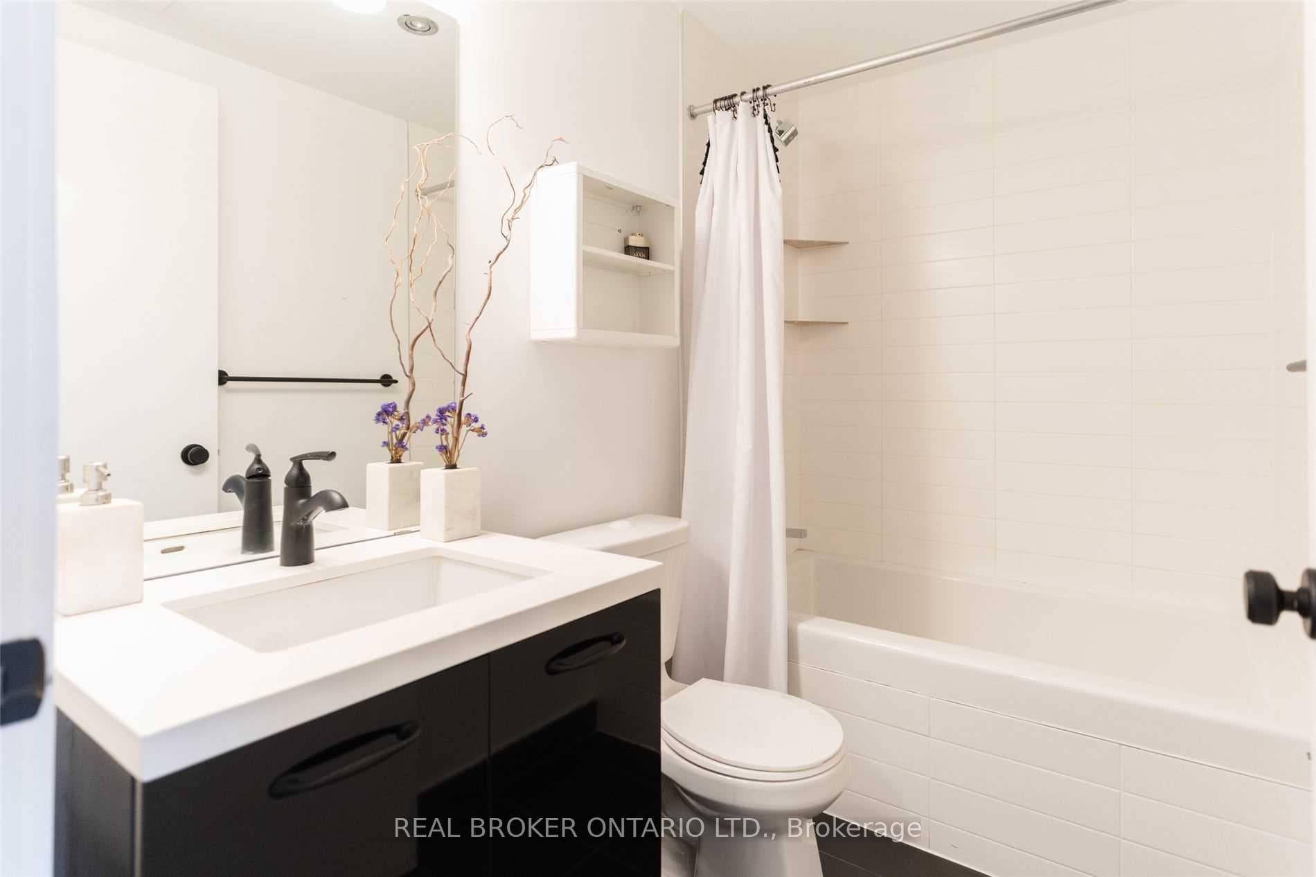 11 Charlotte Street Unit 2107 photo 9