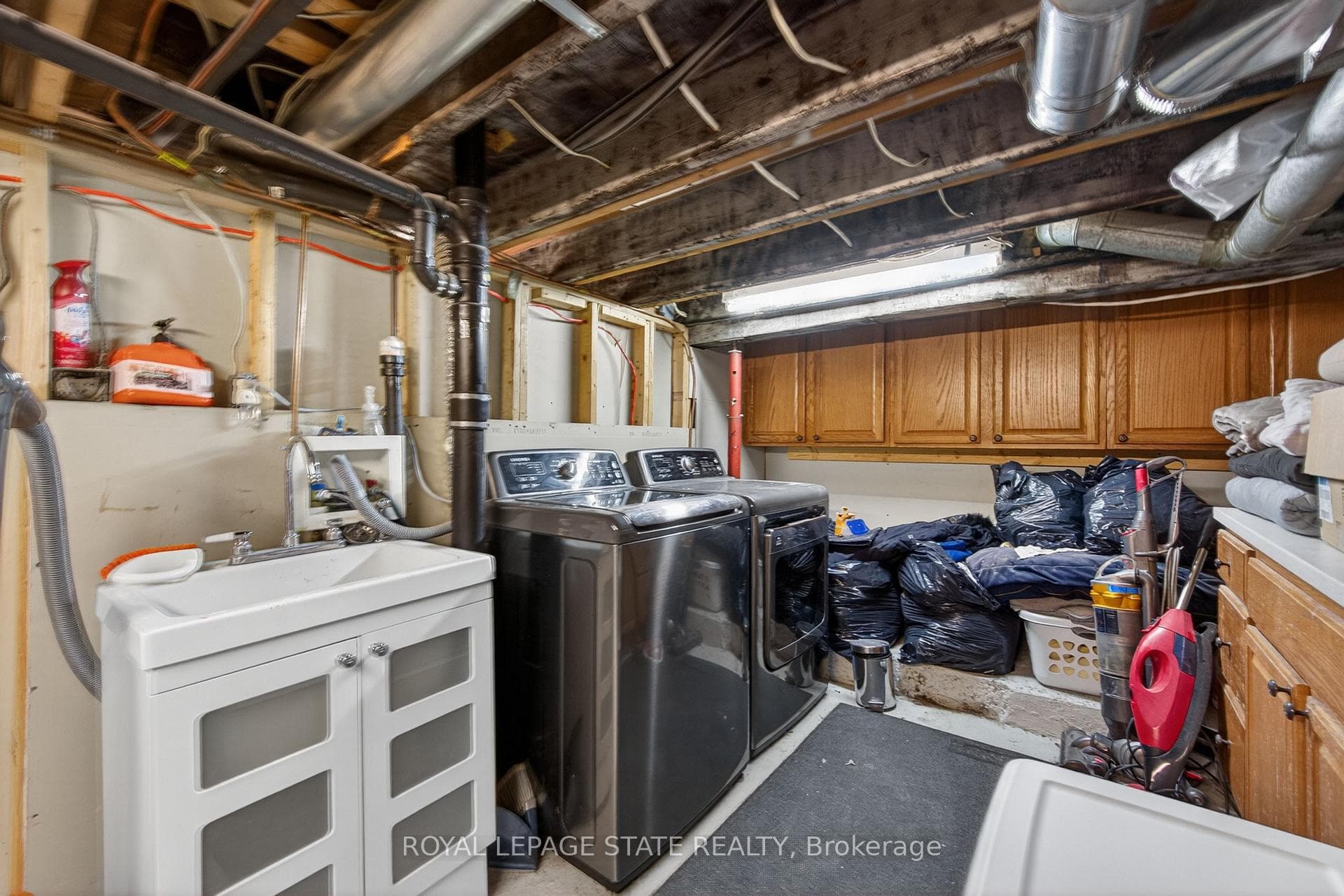147 Strachan Street photo 22