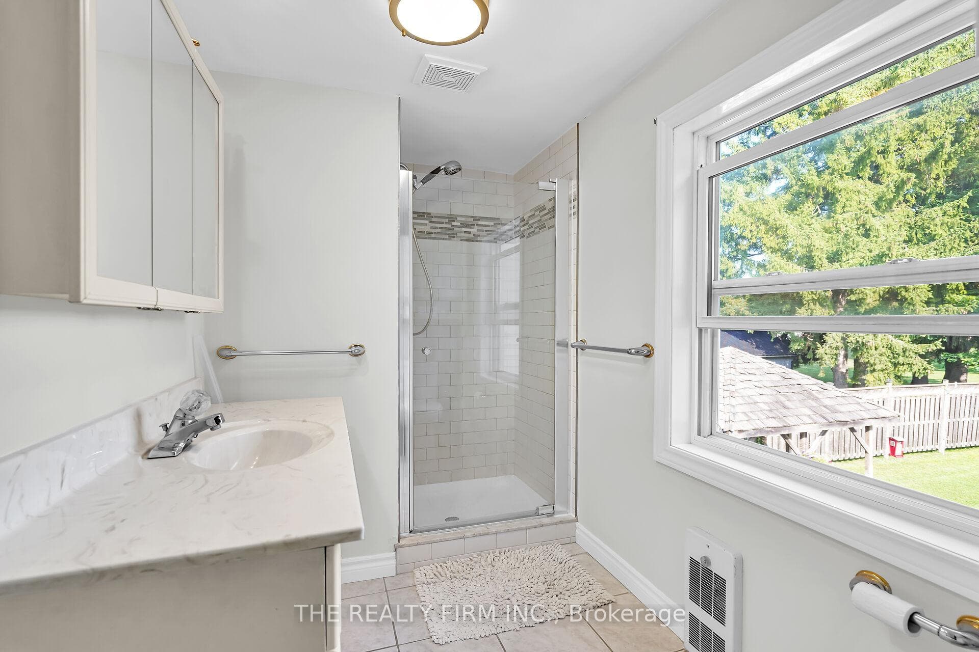 72 Commissioner Street photo 19